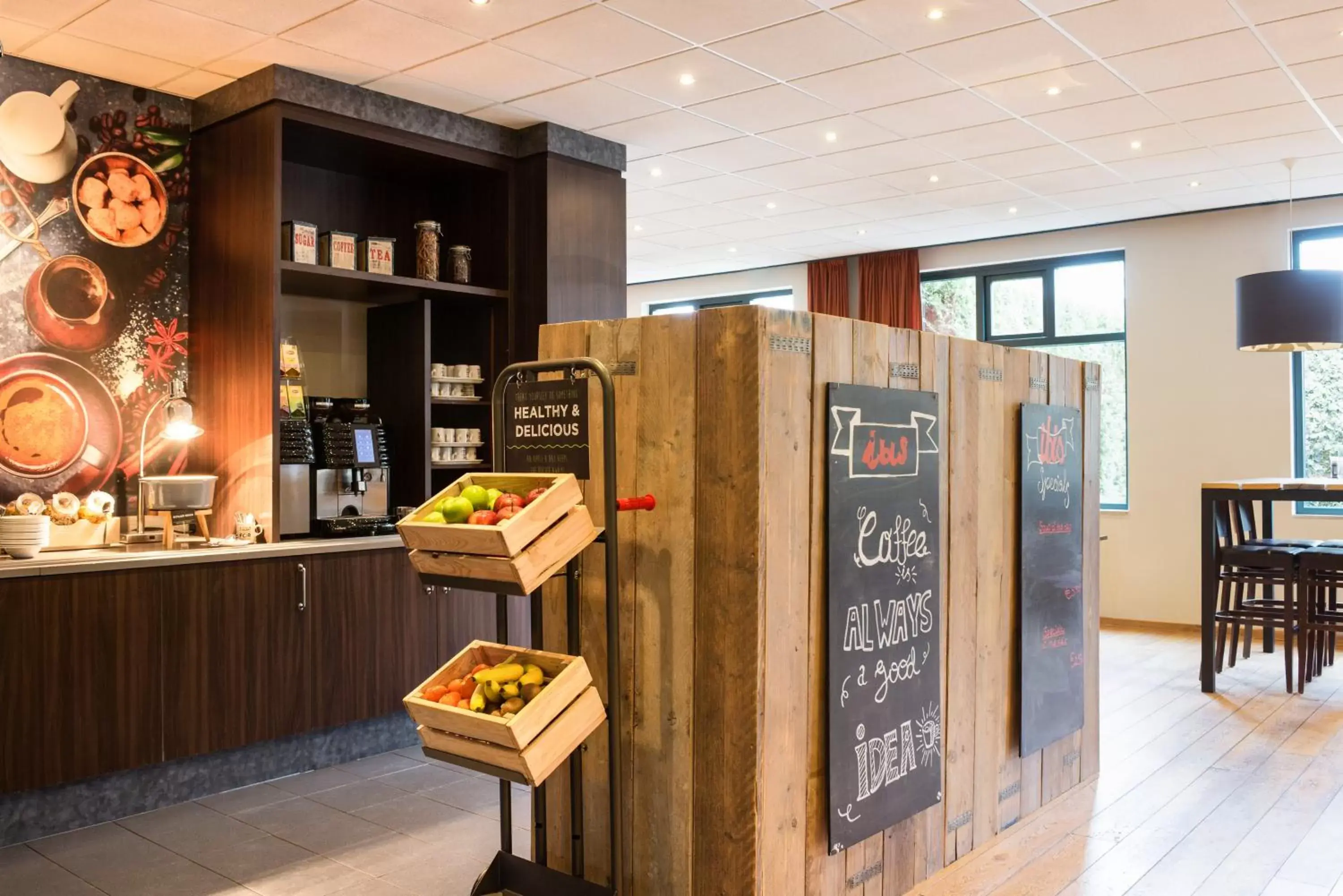 Restaurant/places to eat in ibis Rotterdam Vlaardingen