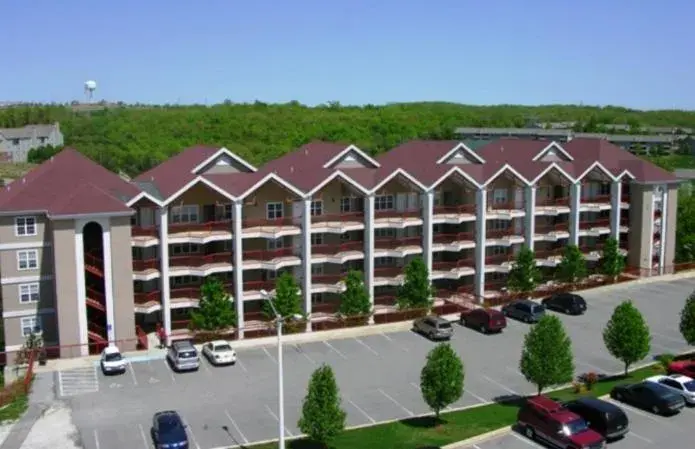 Facade/entrance in Grand Crowne Resort by Capital Vacations