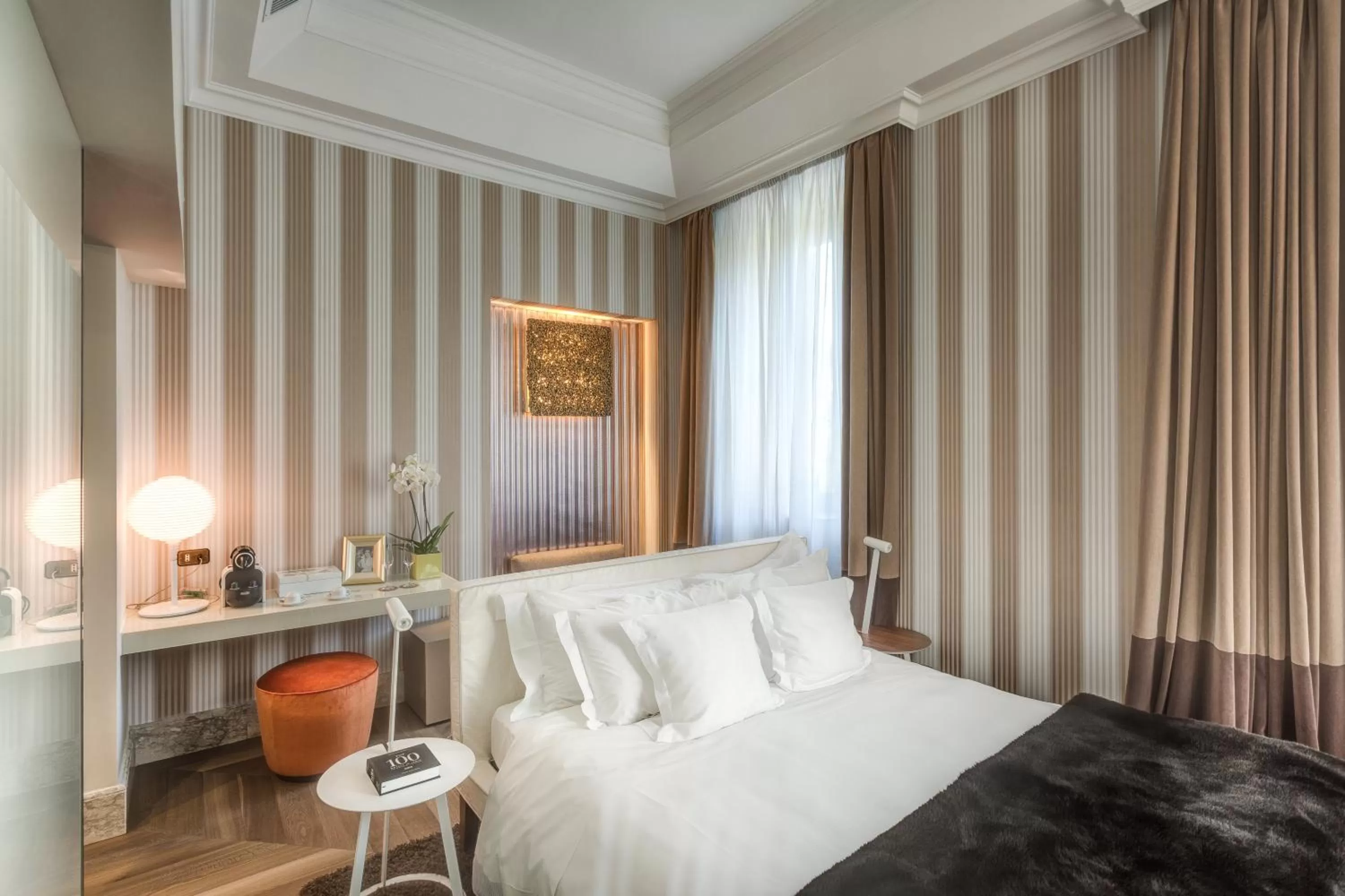 Photo of the whole room, Bed in Hotel Palazzo Manfredi – Small Luxury Hotels of the World