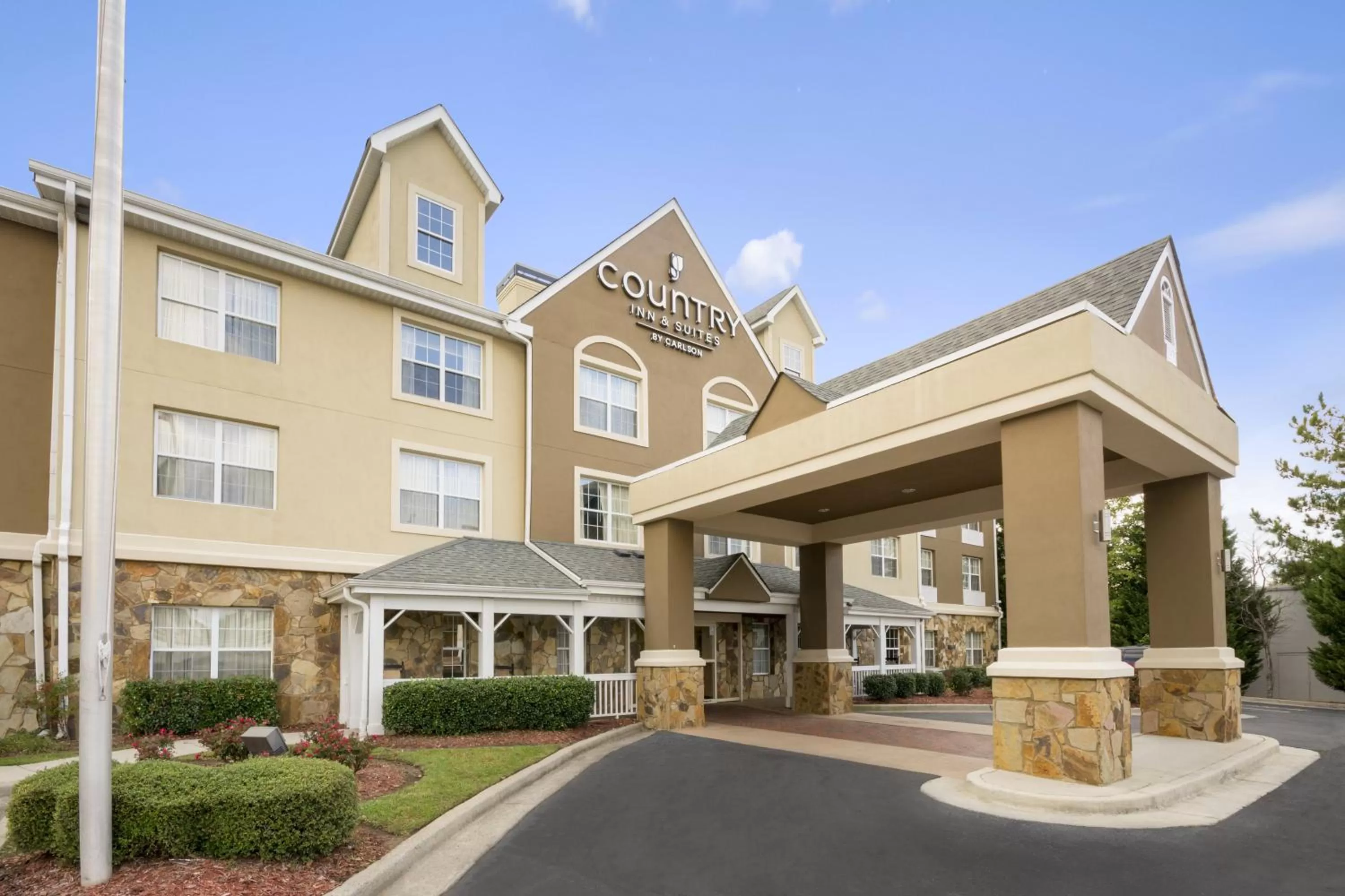 Street view in Country Inn & Suites by Radisson, Norcross, GA