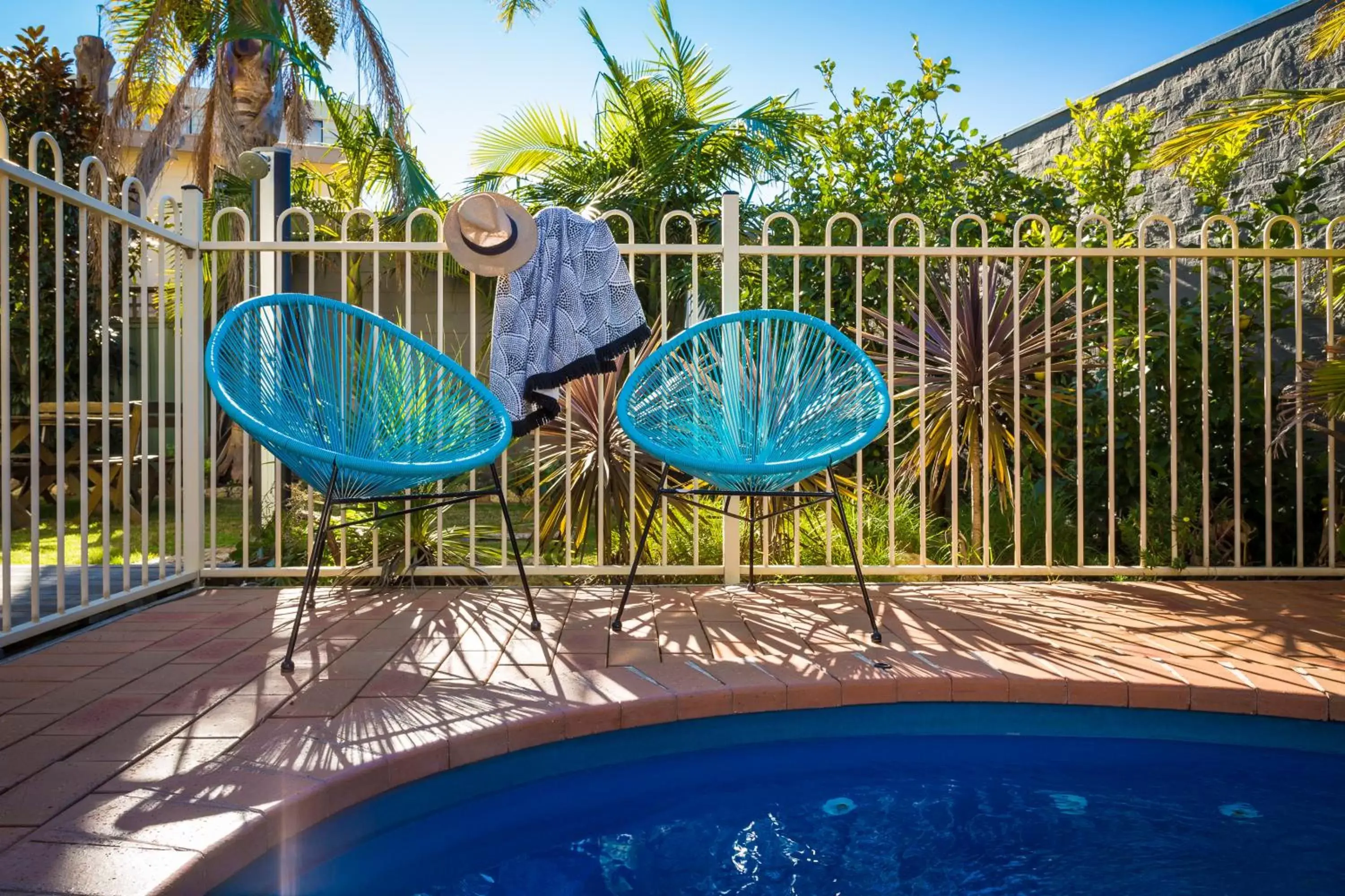 Swimming pool, Balcony/Terrace in Seashells Apartments Merimbula