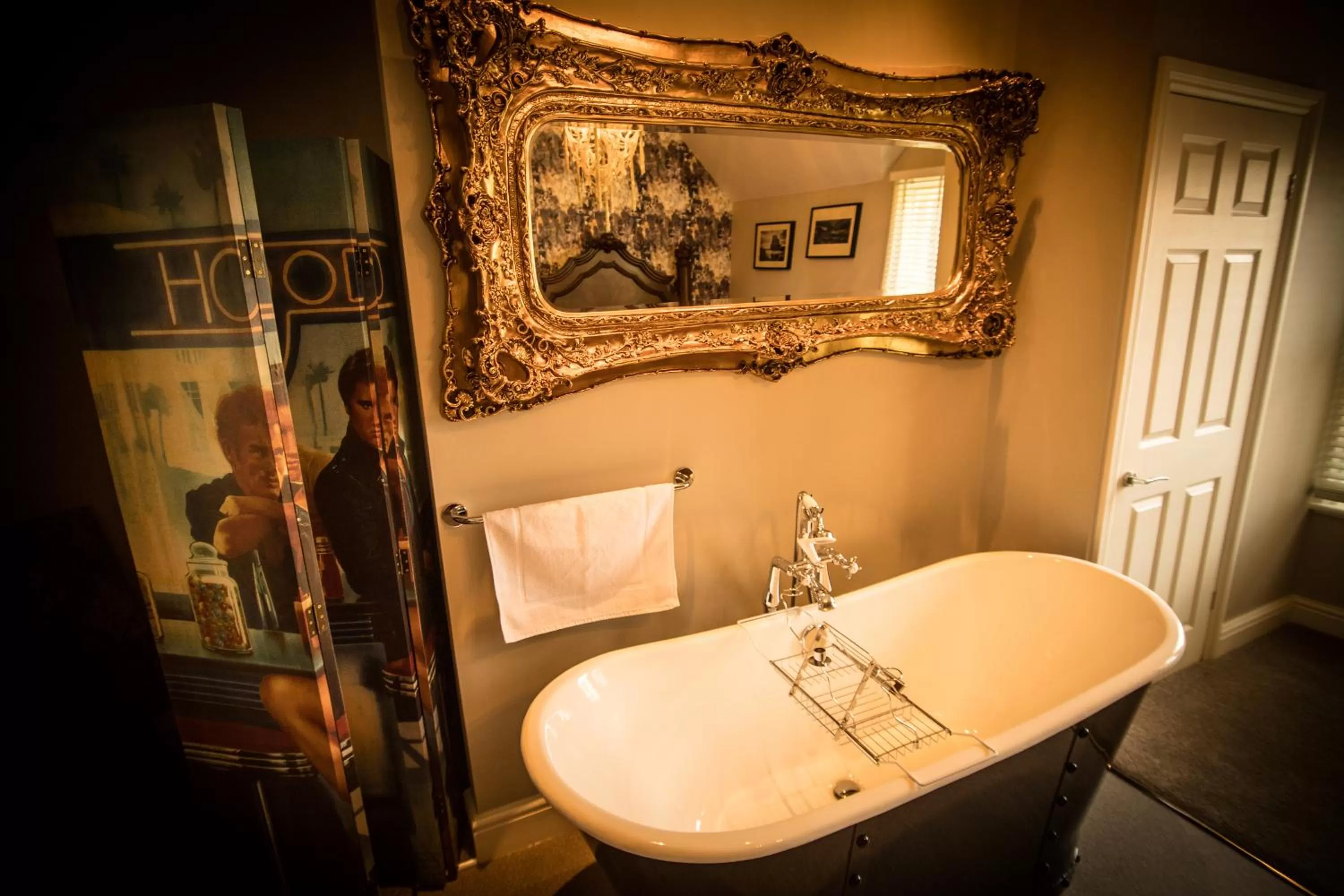 Bathroom in Brockley Hall Hotel