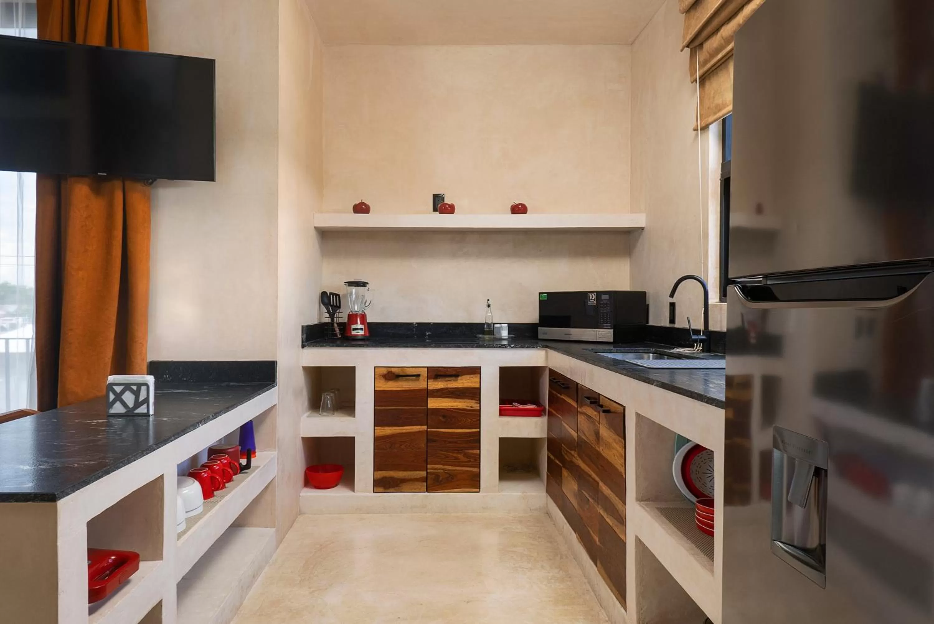 Kitchen/Kitchenette in UJO Condo Boutique