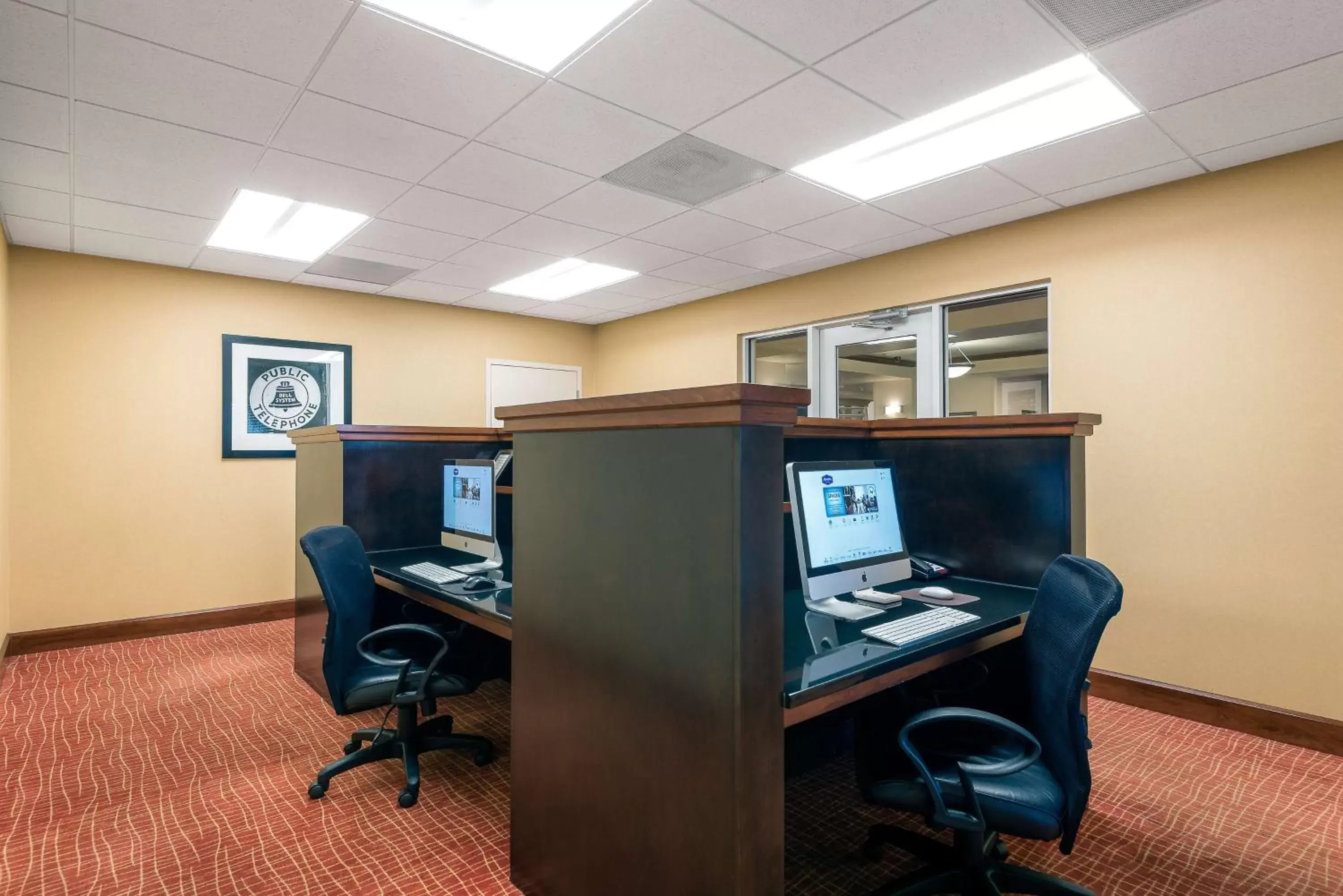 Business facilities, Business Area/Conference Room in Hampton Inn By Hilton & Suites Florence-North/I-95