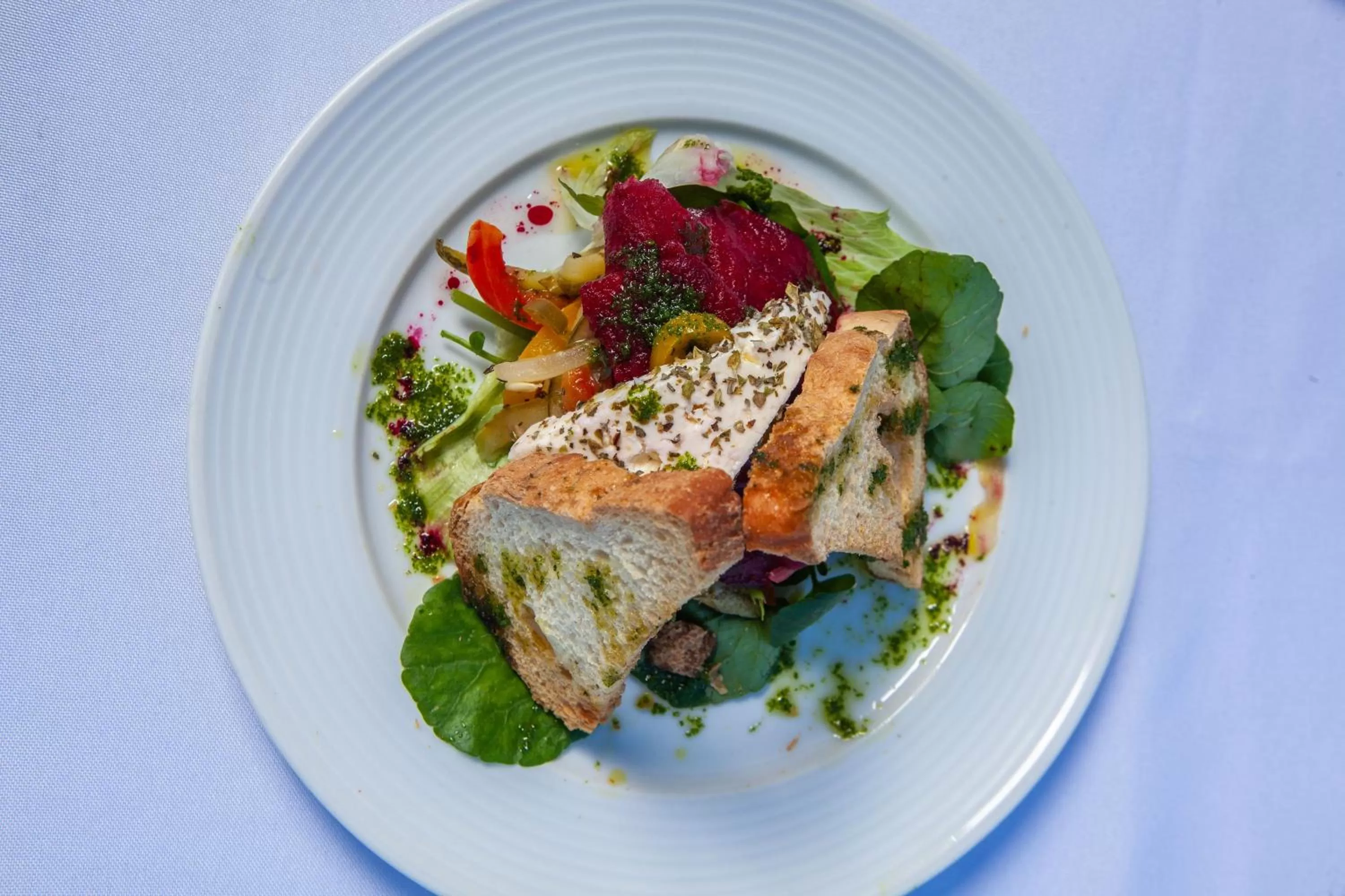 Food and drinks in Portogalo Suite Hotel