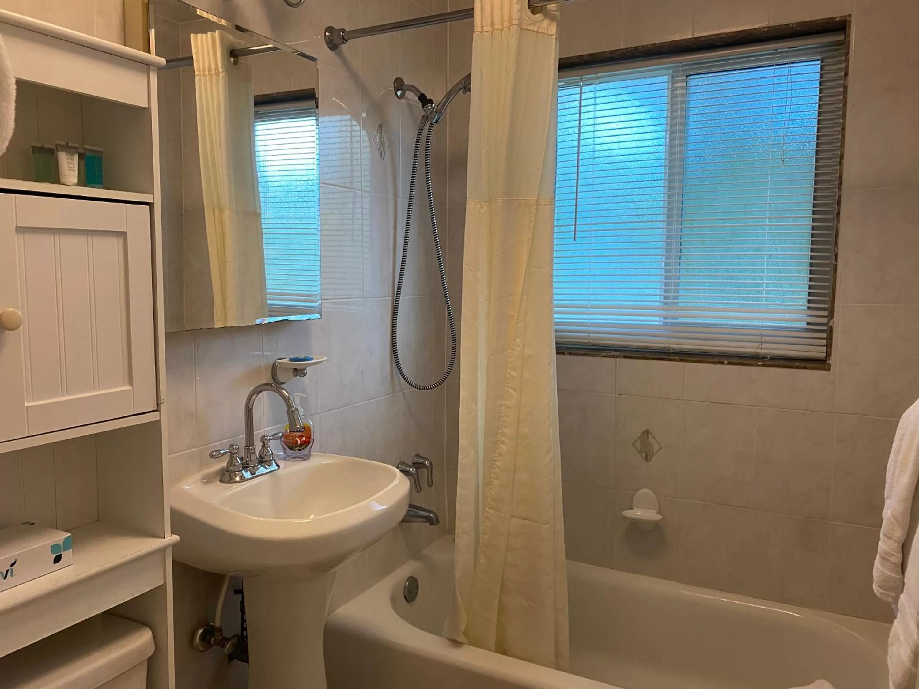 Bathroom in Casitas Coral Ridge