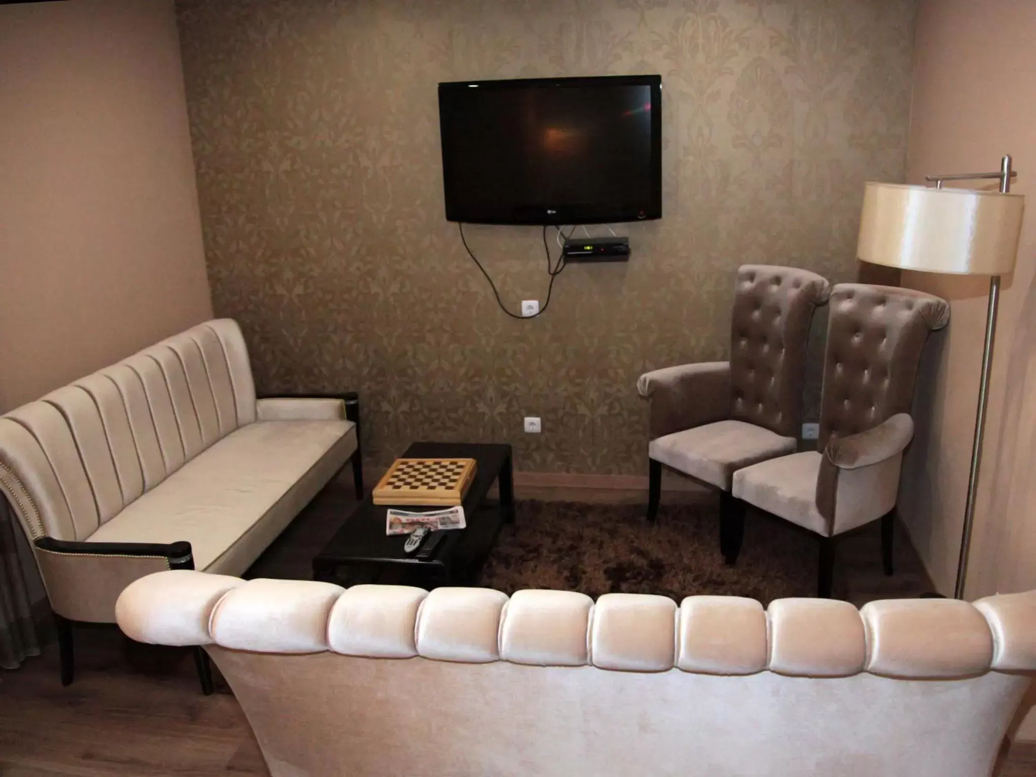 Living room, TV/Entertainment Center in Hotel Tulipa