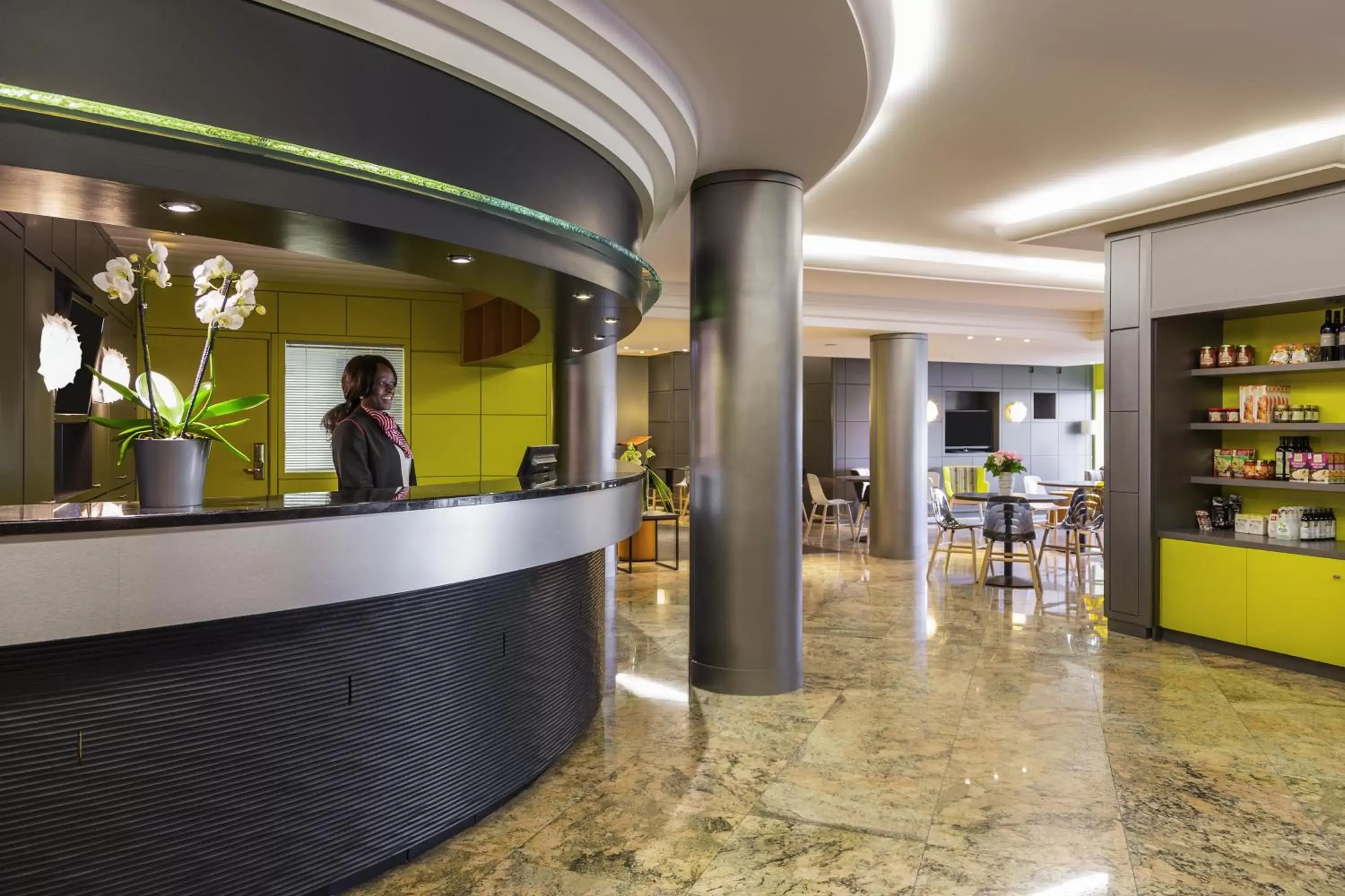 People, Lobby/Reception in Aparthotel Adagio Geneve Saint Genis Pouilly