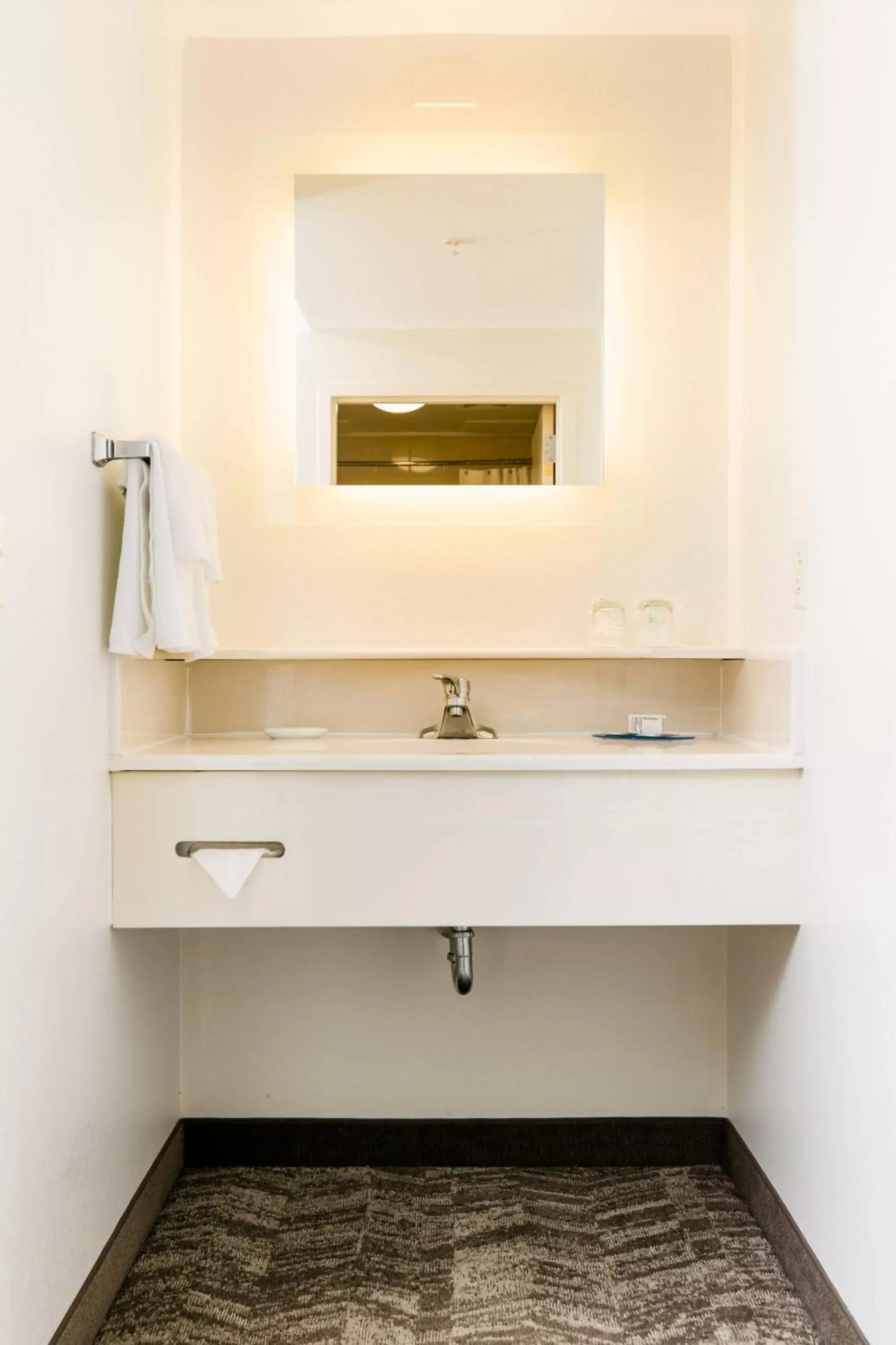 Bedroom, Bathroom in SpringHill Suites Florence