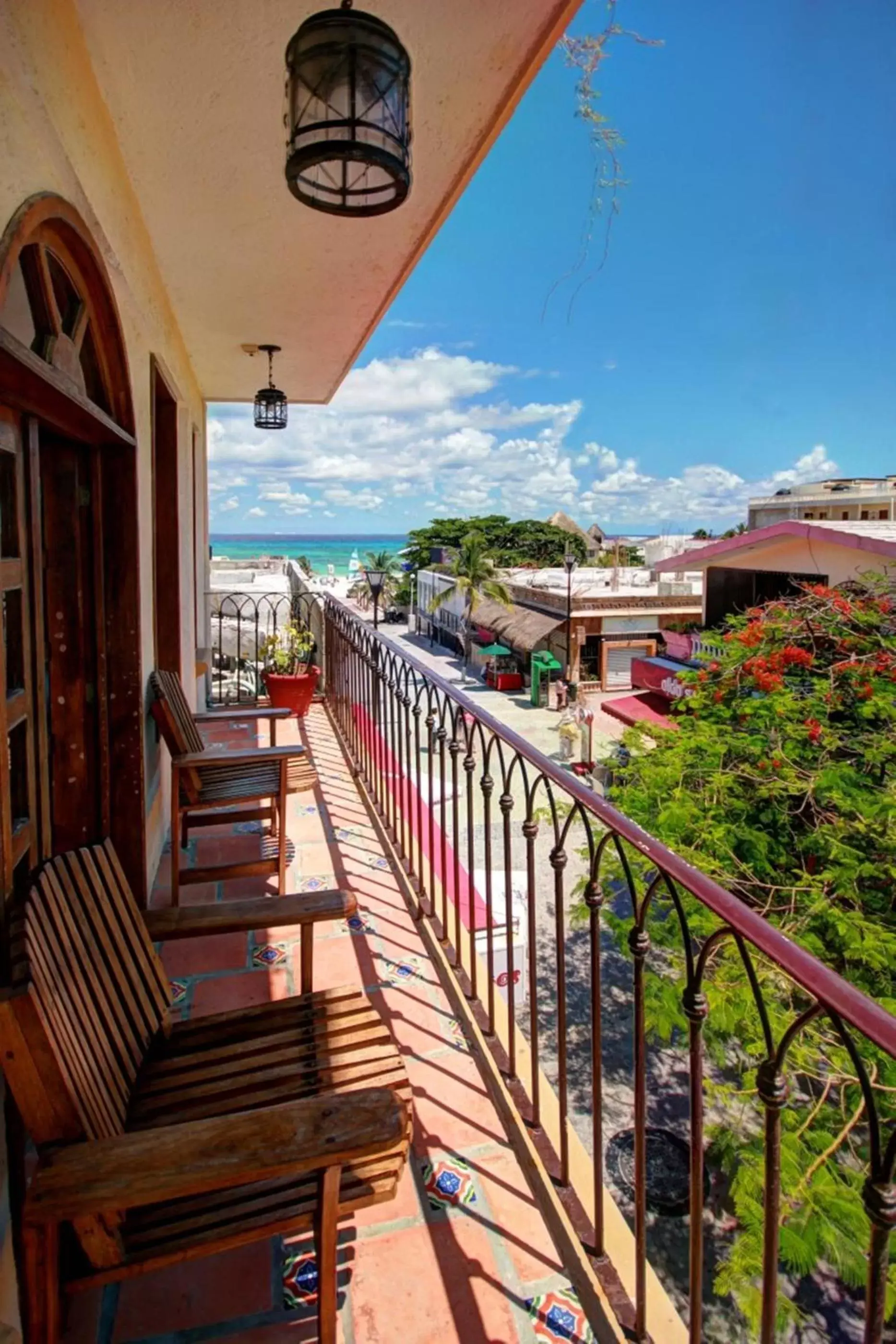 Neighbourhood, Balcony/Terrace in Hotel Cielo