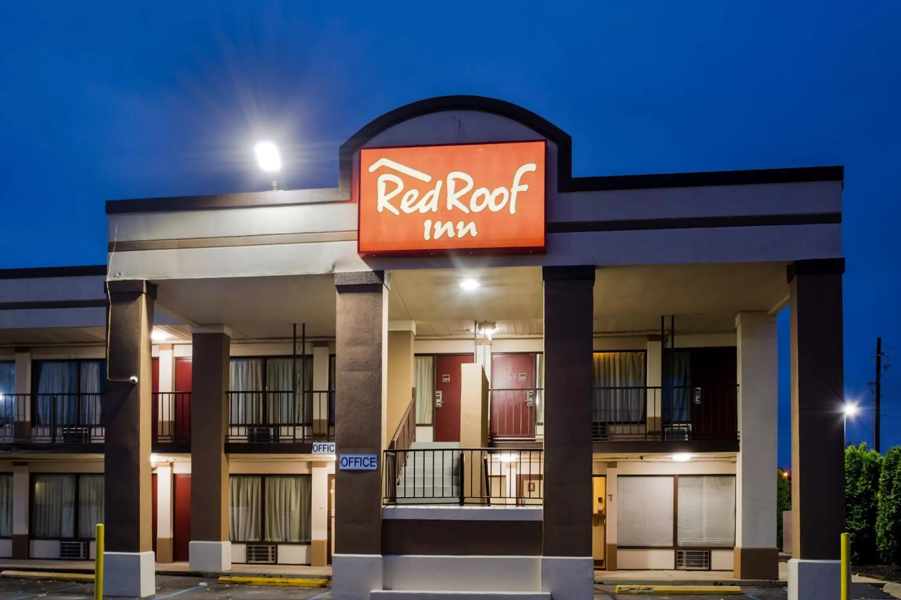 Property building in Red Roof Inn Indianapolis East