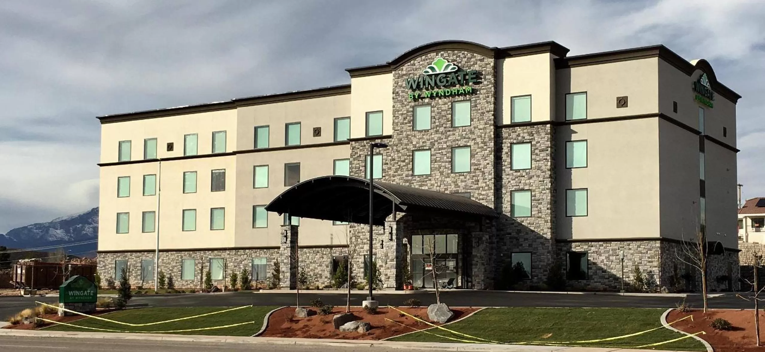 Facade/entrance in Wingate by Wyndham Hurricane Zion National Park