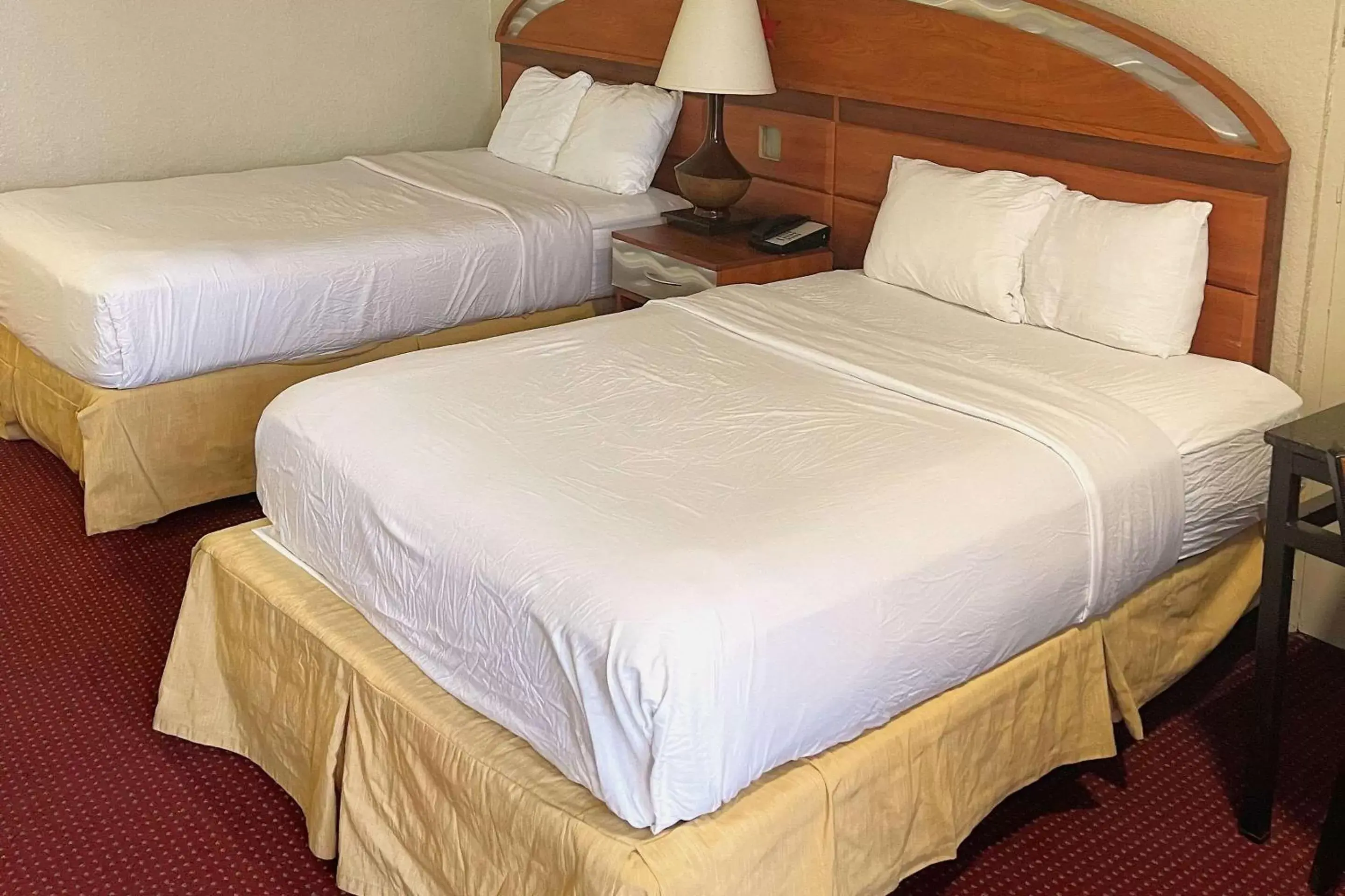 Bedroom, Bed in Quality Inn Orlando-Near Universal Blvd