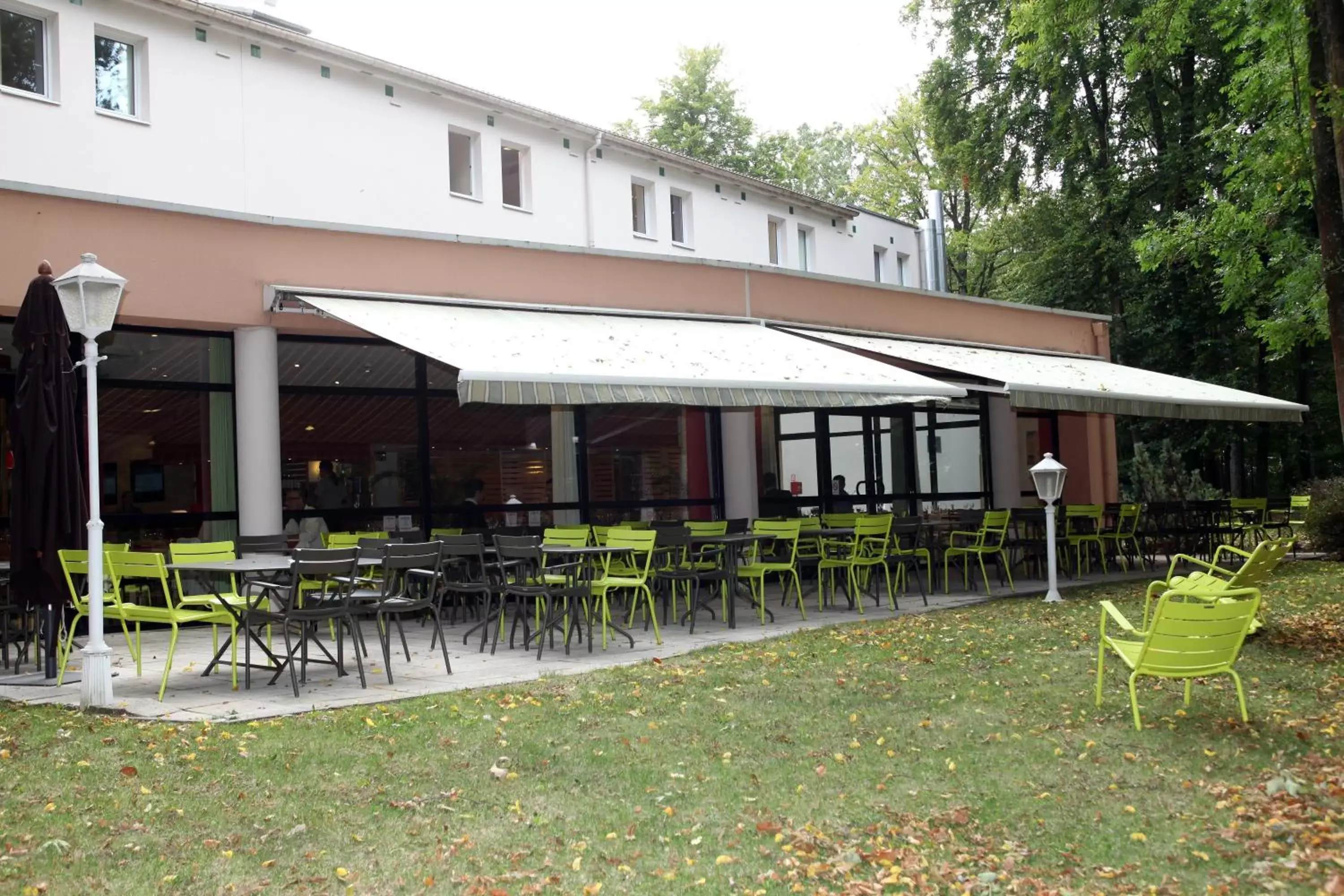 Property building, Restaurant/Places to Eat in ibis Nancy-Brabois