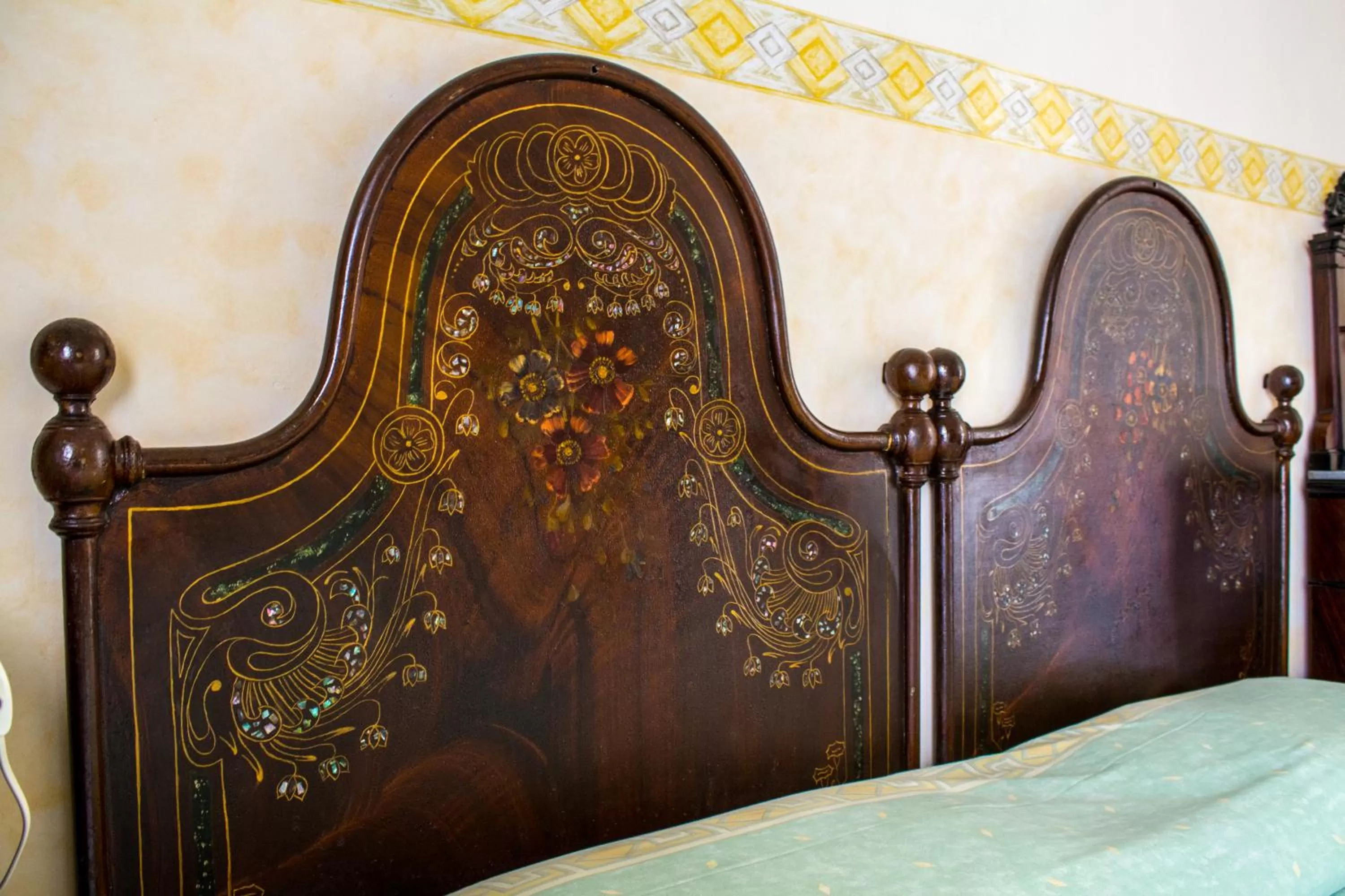 Decorative detail, Bed in B&B Giardino Di Pietra