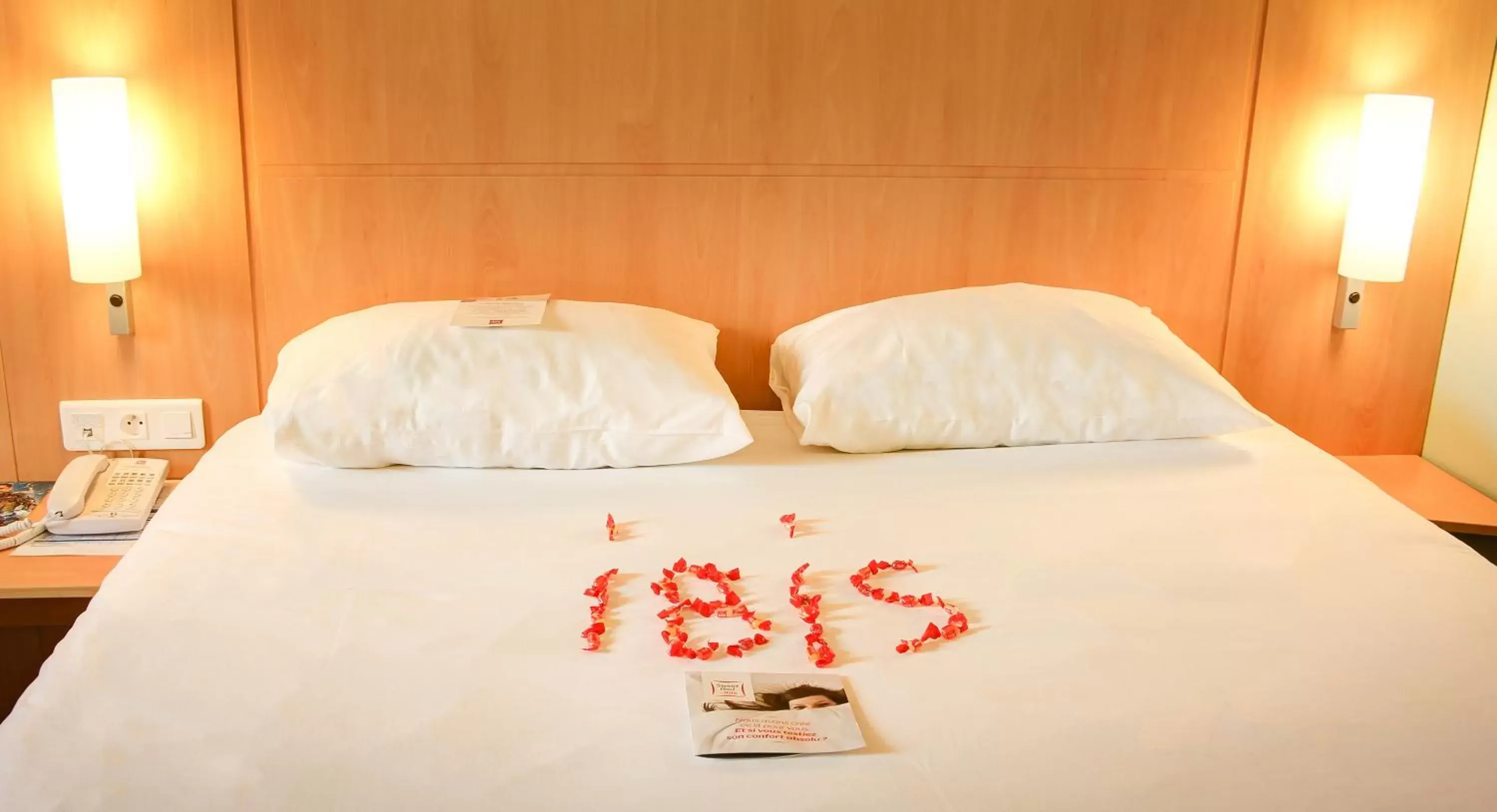 Bed in ibis Soissons