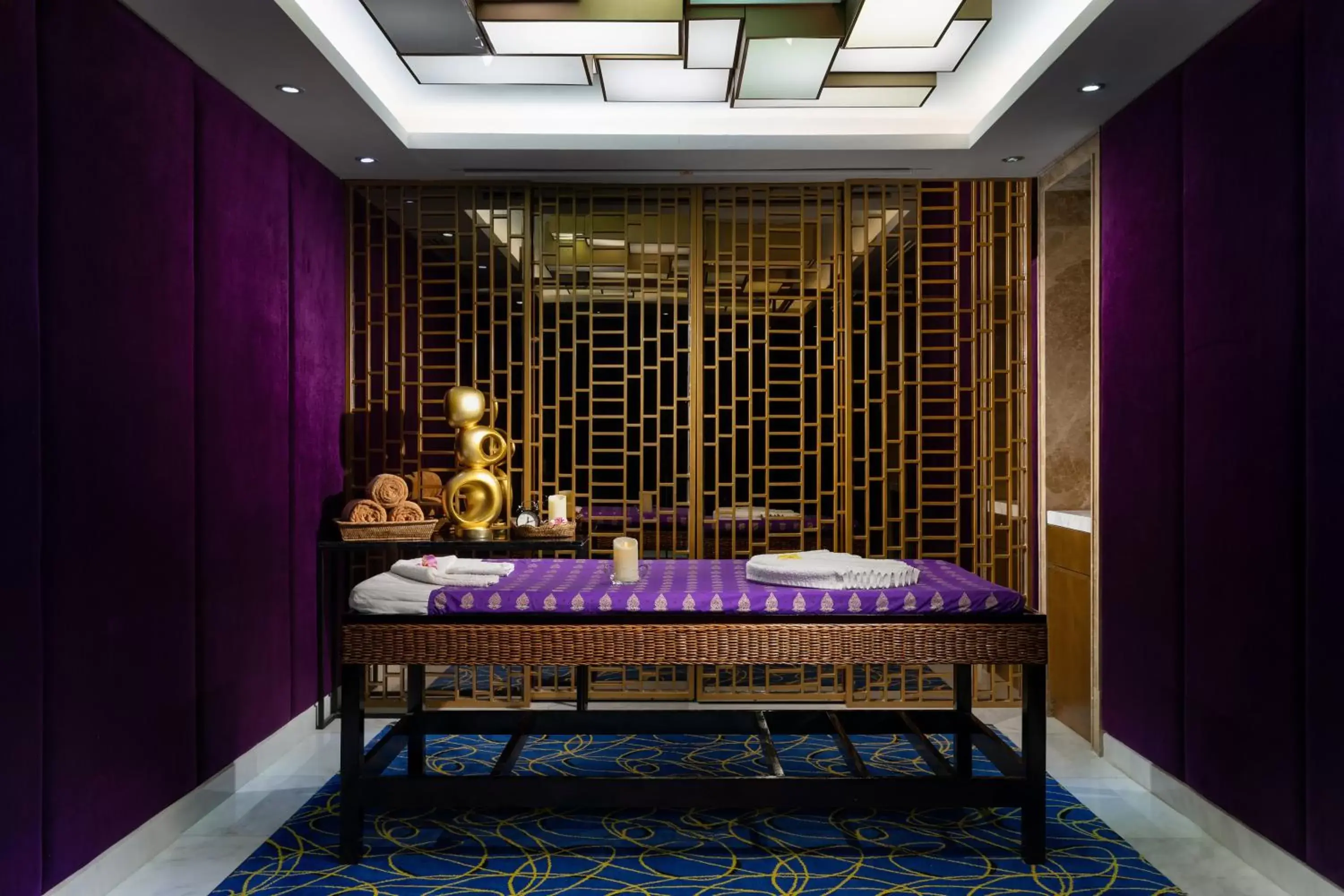 Massage in Best Western Chinatown Hotel