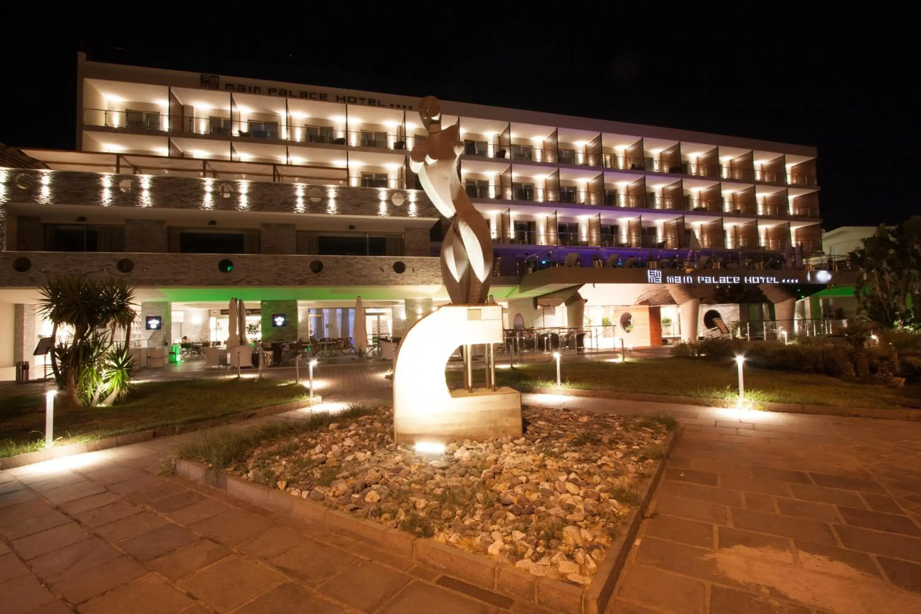 Facade/entrance, Property Building in Main Palace Hotel