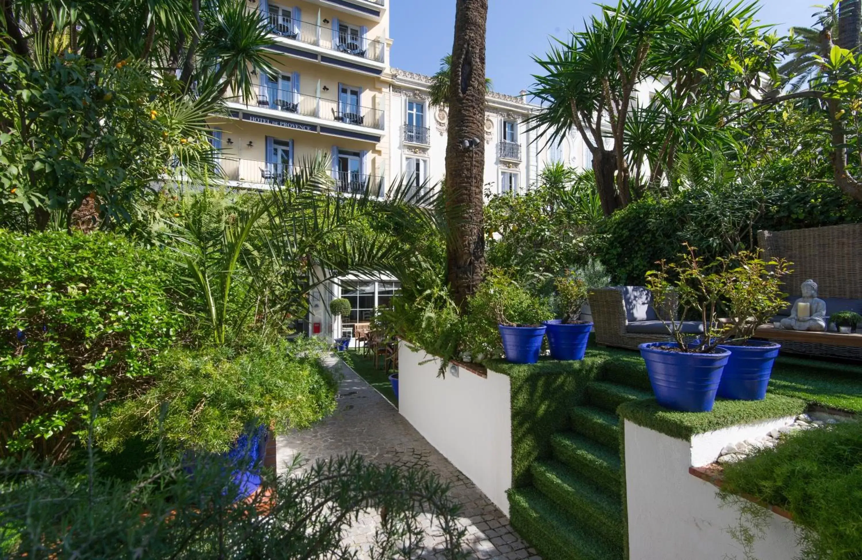 Balcony/Terrace in Hôtel de Provence