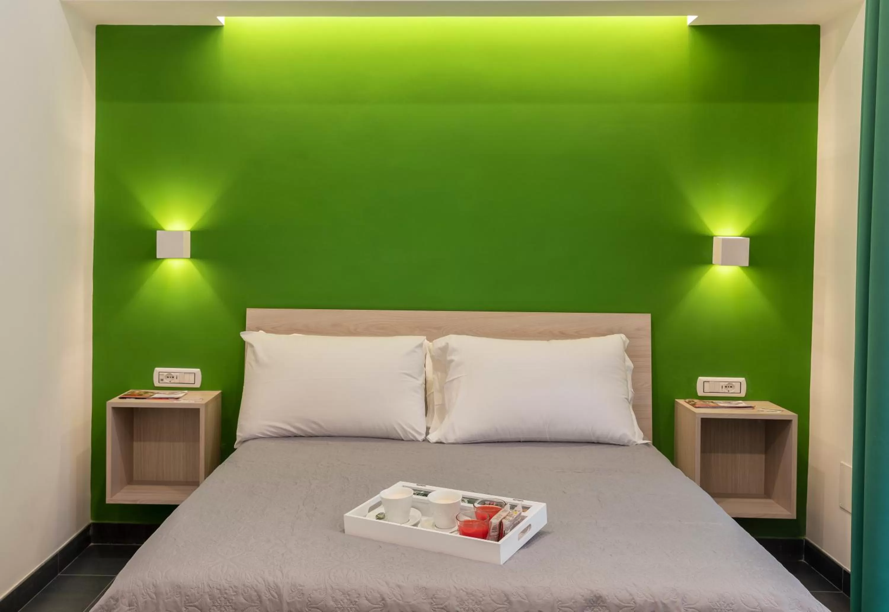 Breakfast, Bed in Neapolitan Breakfast