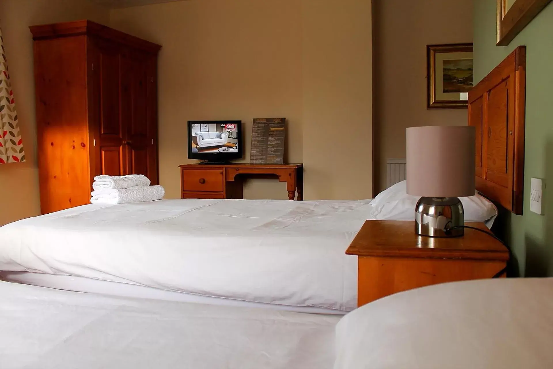 Bed in The Menai Hotel and Bar