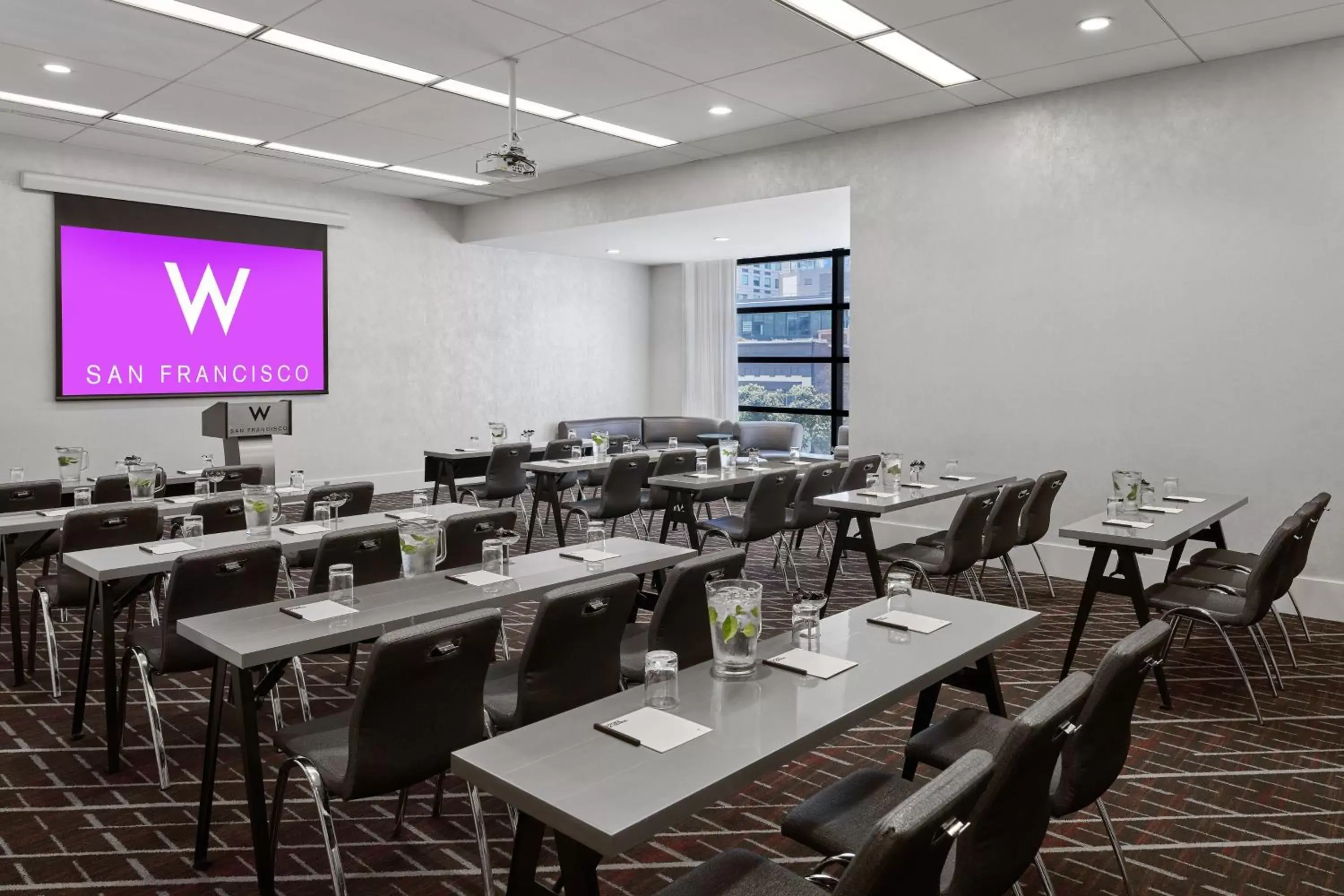 Meeting/conference room, Restaurant/Places to Eat in W San Francisco