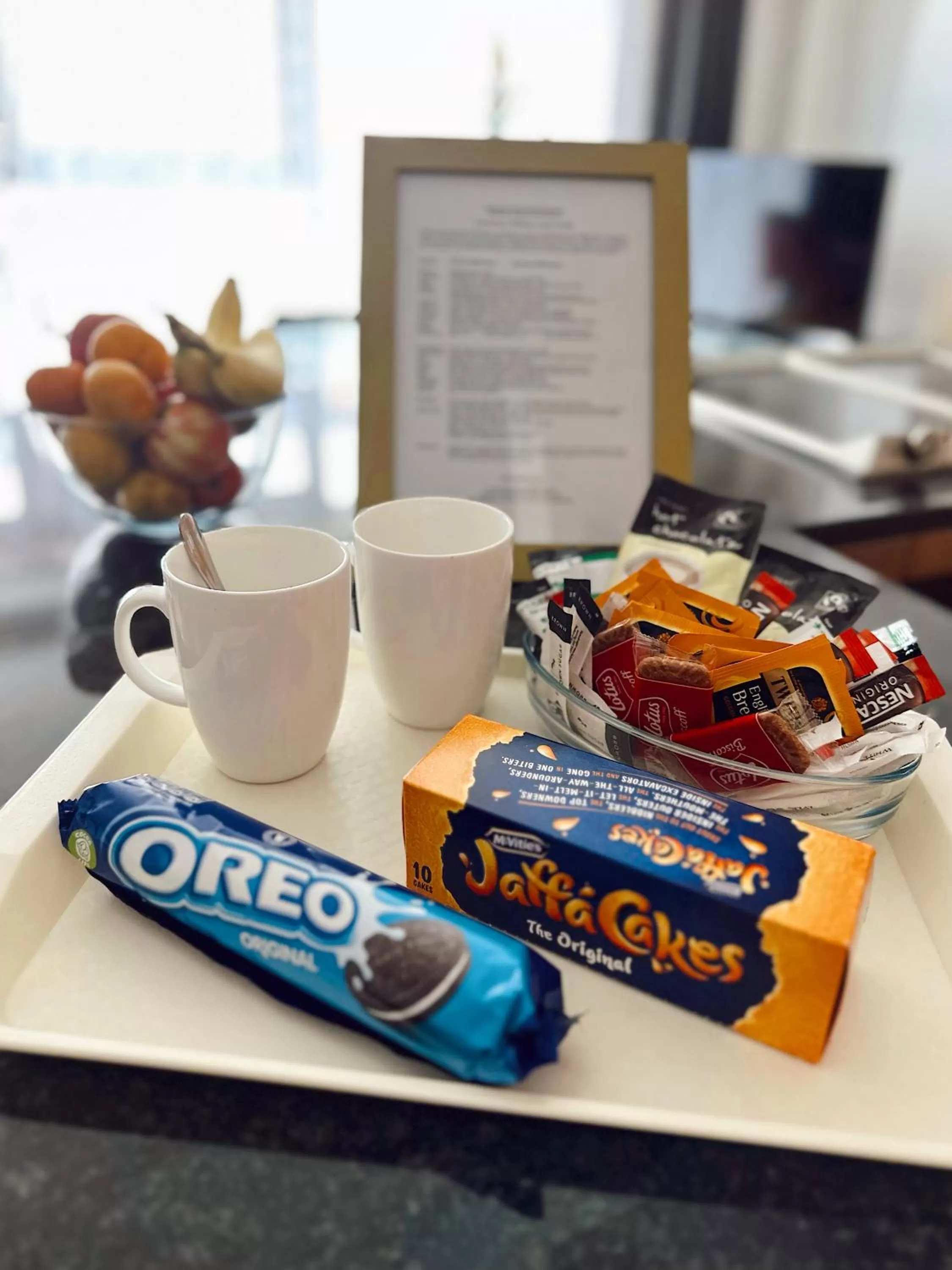 Food and drinks in Canary Wharf - Luxury Apartments