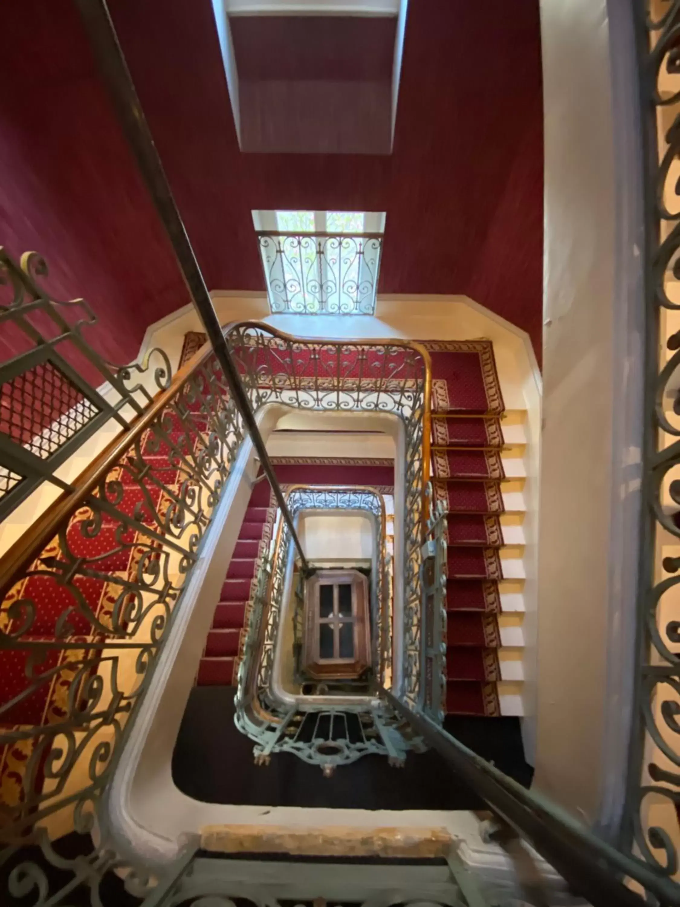 Property building in The Originals Boutique, Hôtel Terminus, Bourg-en-Bresse Gare (Qualys-Hotel)