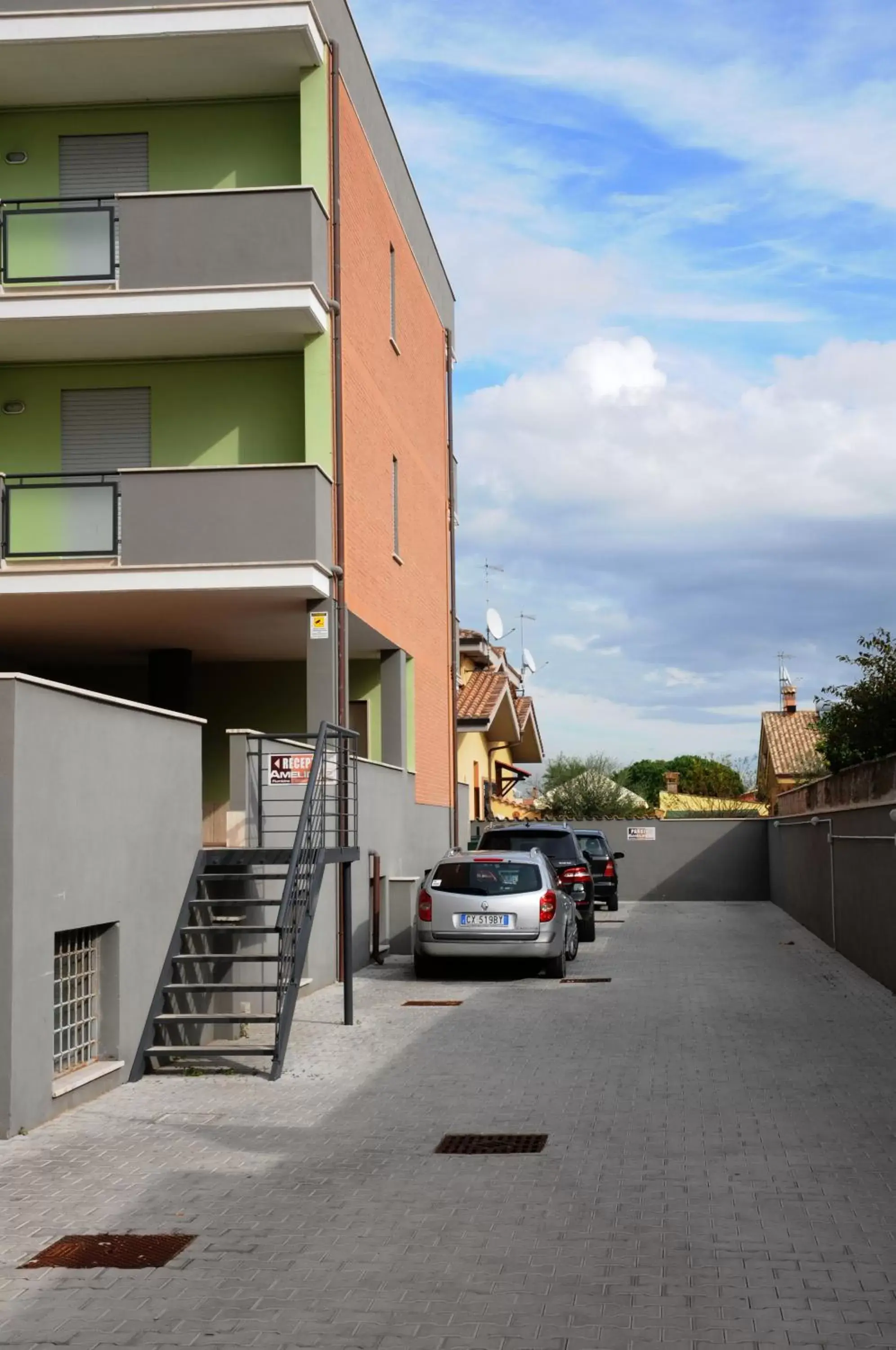 Parking, Property Building in Isa Residence Fiumicino Airport