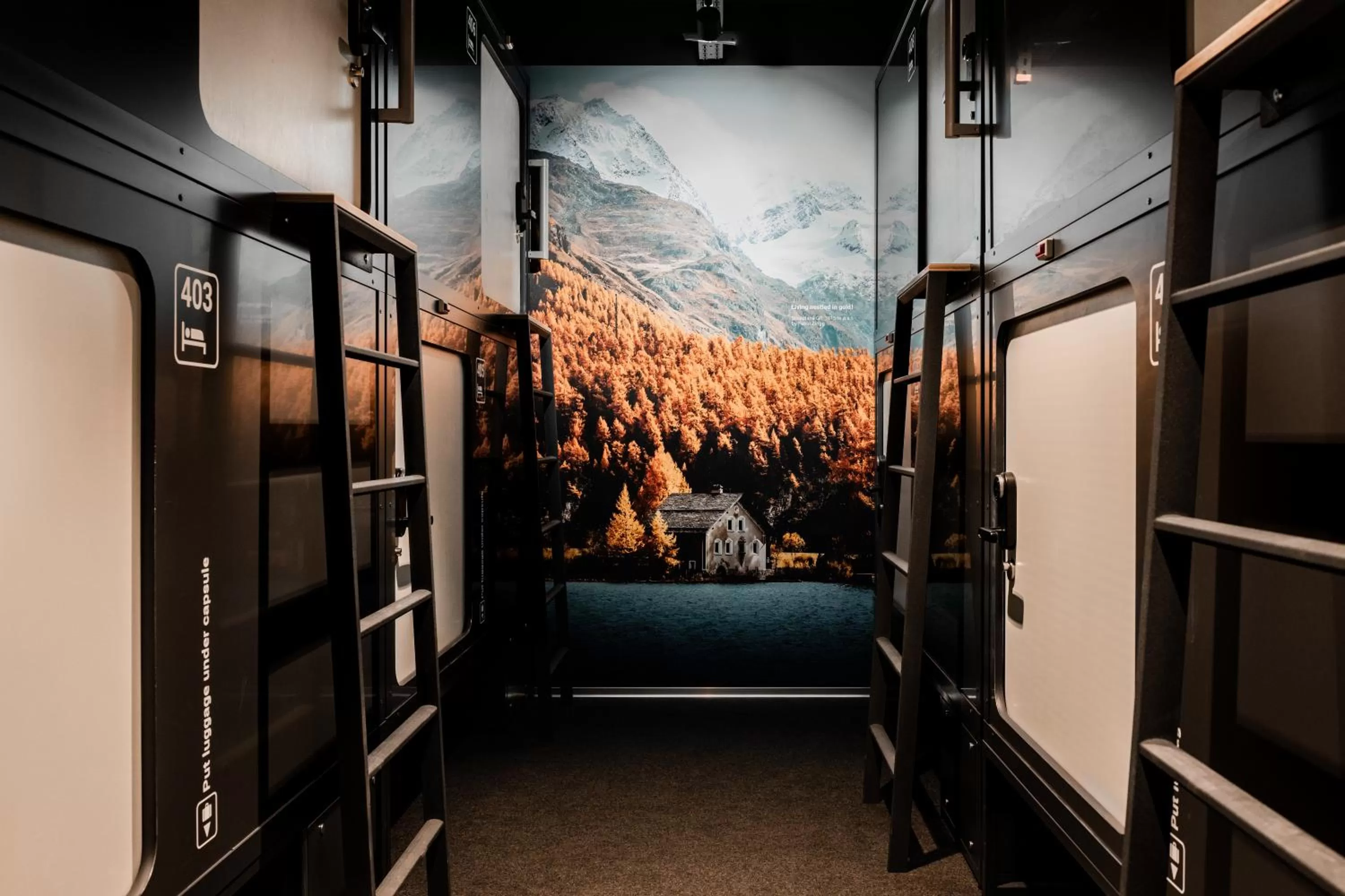 Photo of the whole room in Capsule Hotel - Zurich Airport