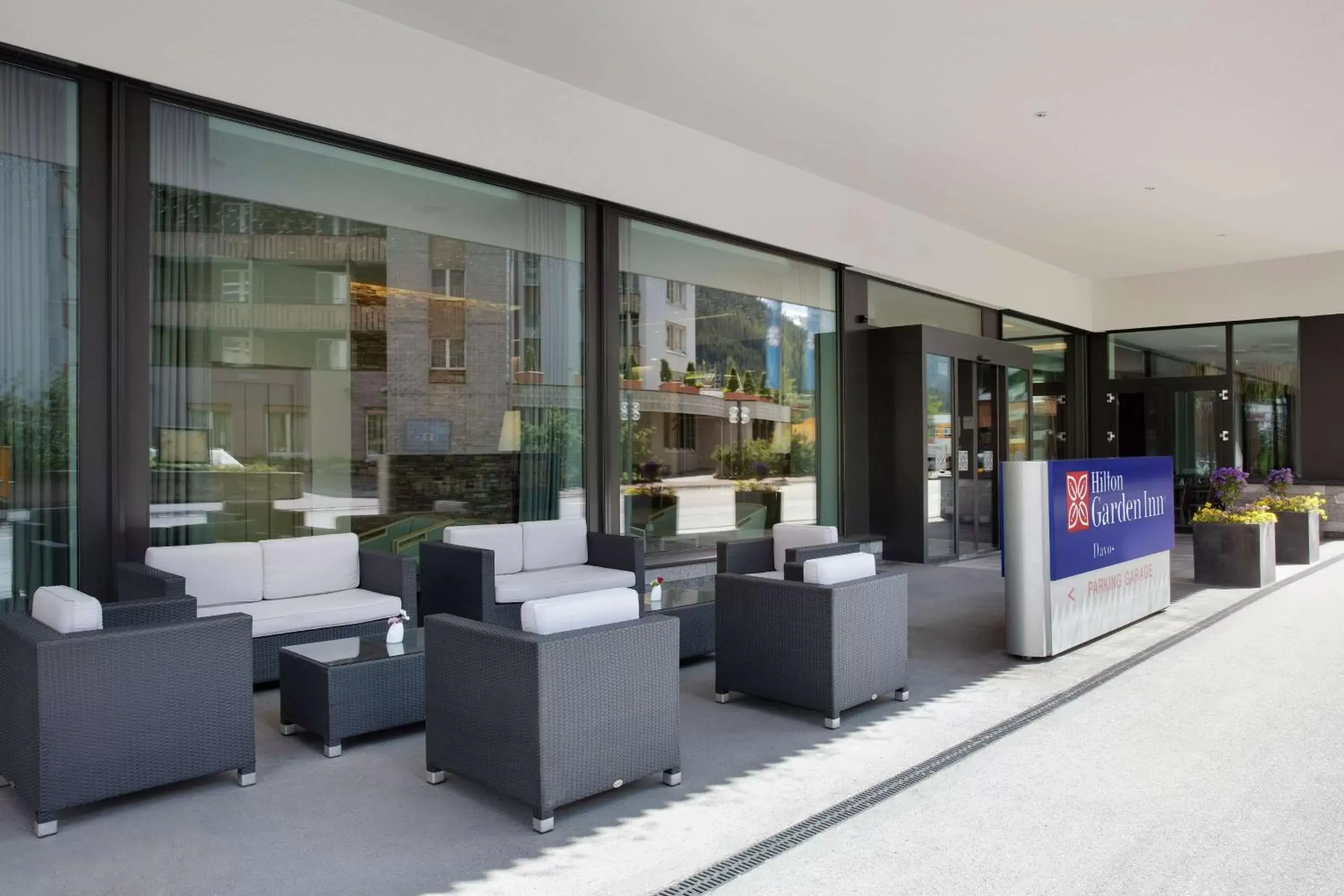 Property building in Hilton Garden Inn Davos Property building in Hilton Garden Inn Davos