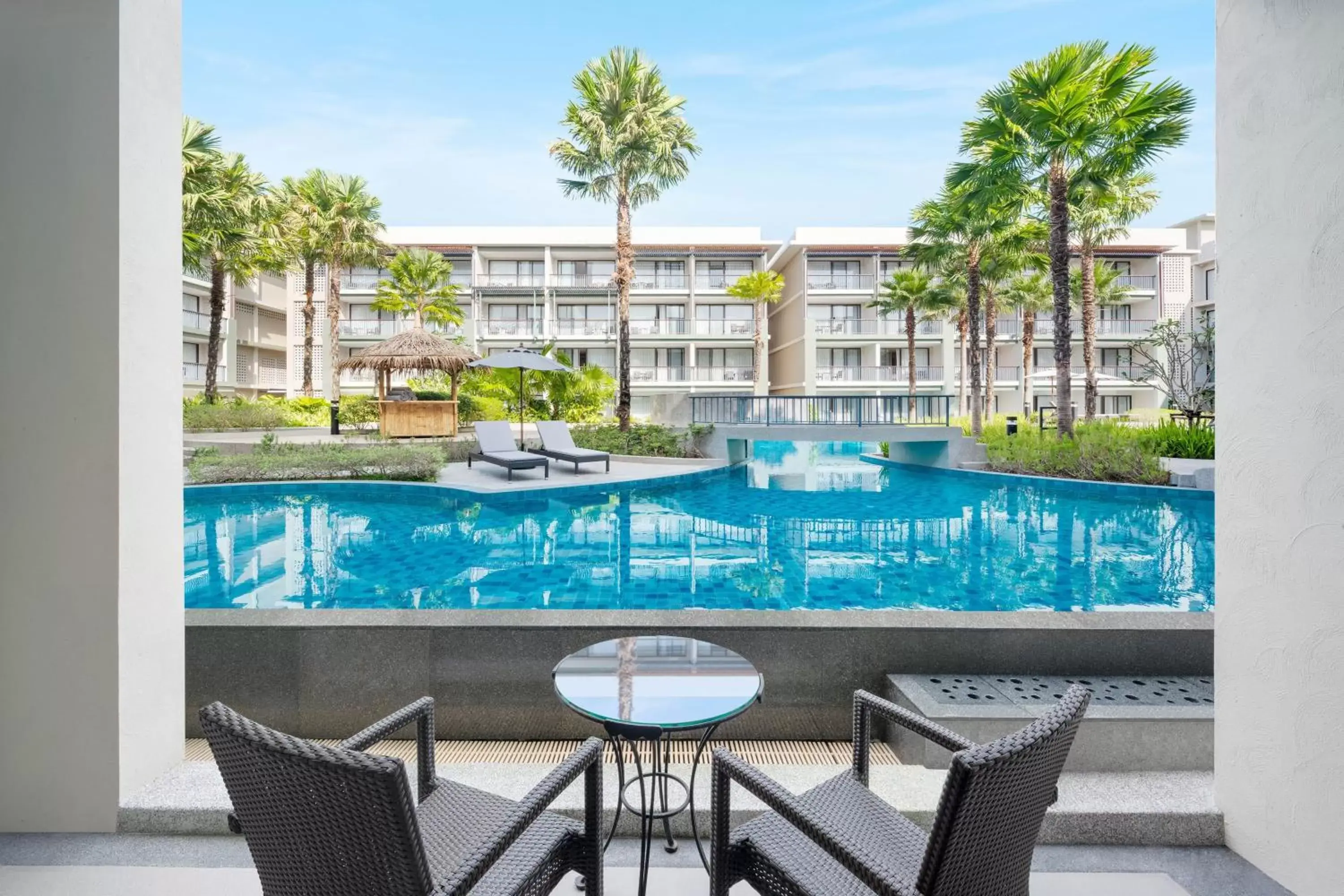 Swimming Pool in Le Meridien Khao Lak Resort & Spa