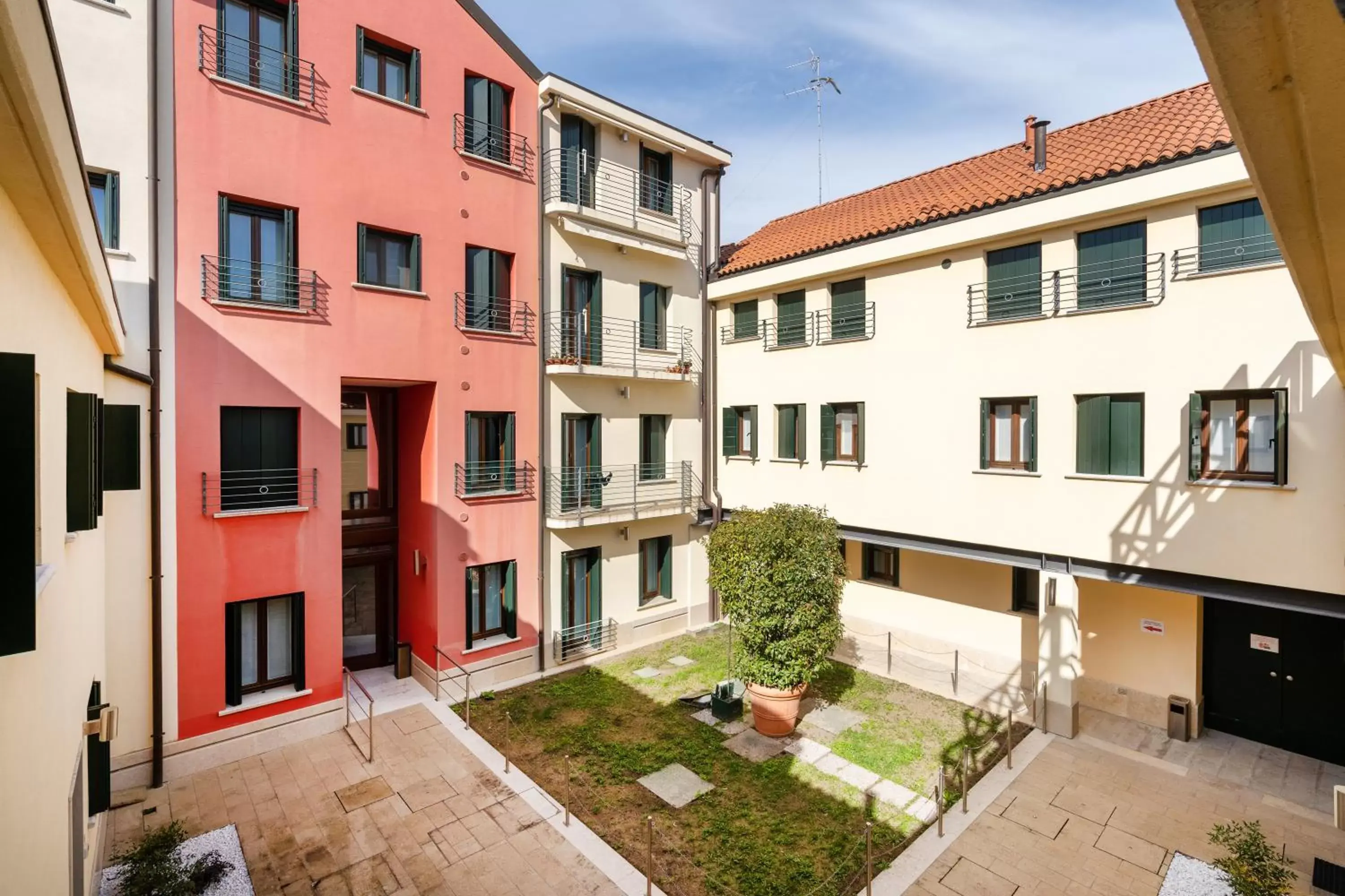 Property Building in Ca' Degli Antichi Giardini Apartments