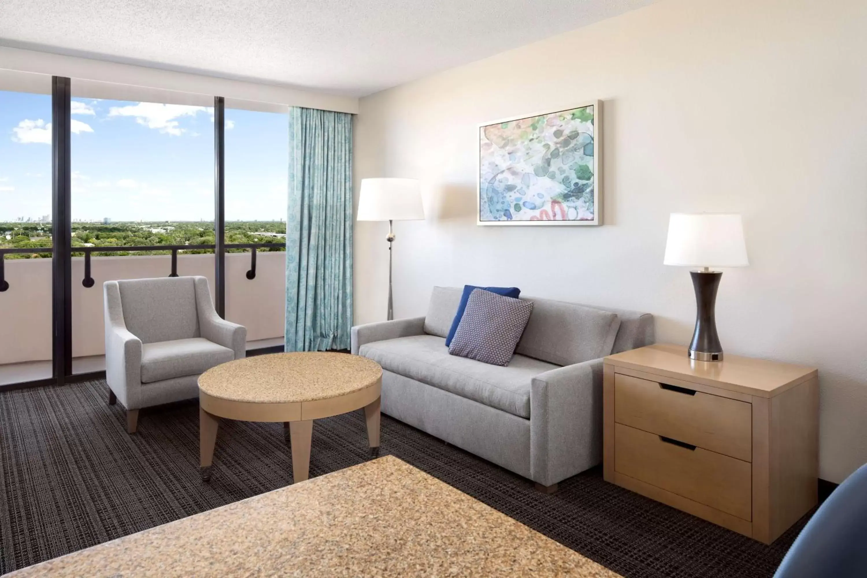 Living room, Seating Area in Embassy Suites by Hilton Tampa Airport Westshore