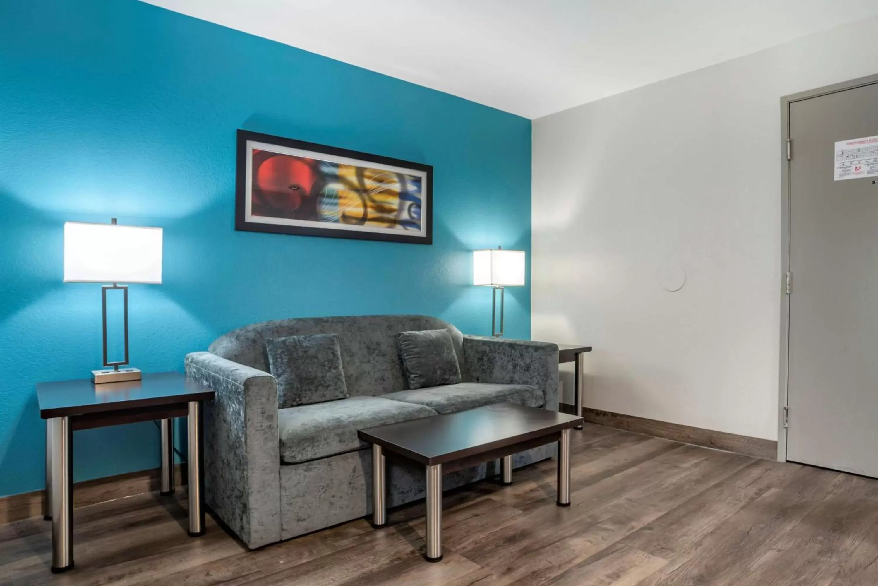 Bedroom, Seating Area in Best Western Carlton Suites