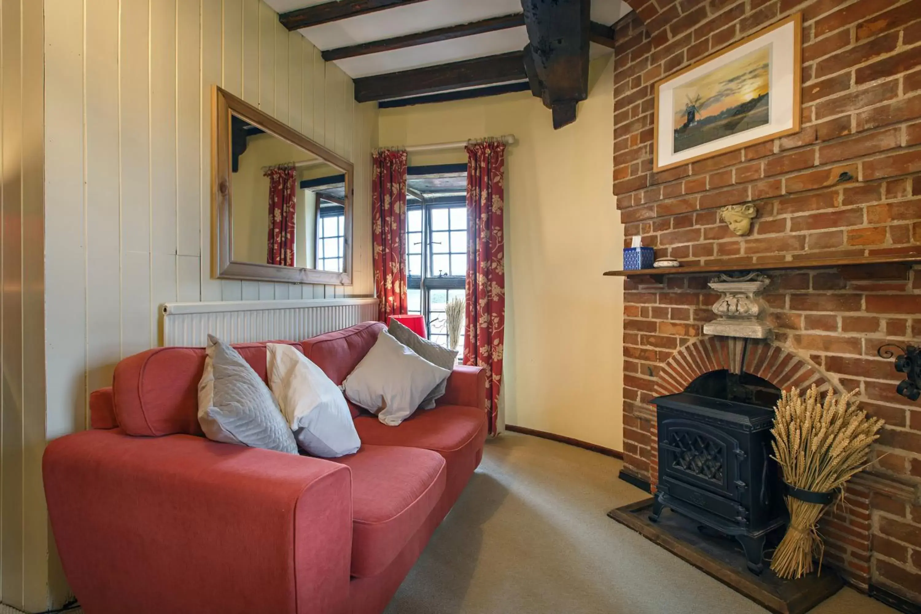 Bedroom, Seating Area in Cley Windmill
