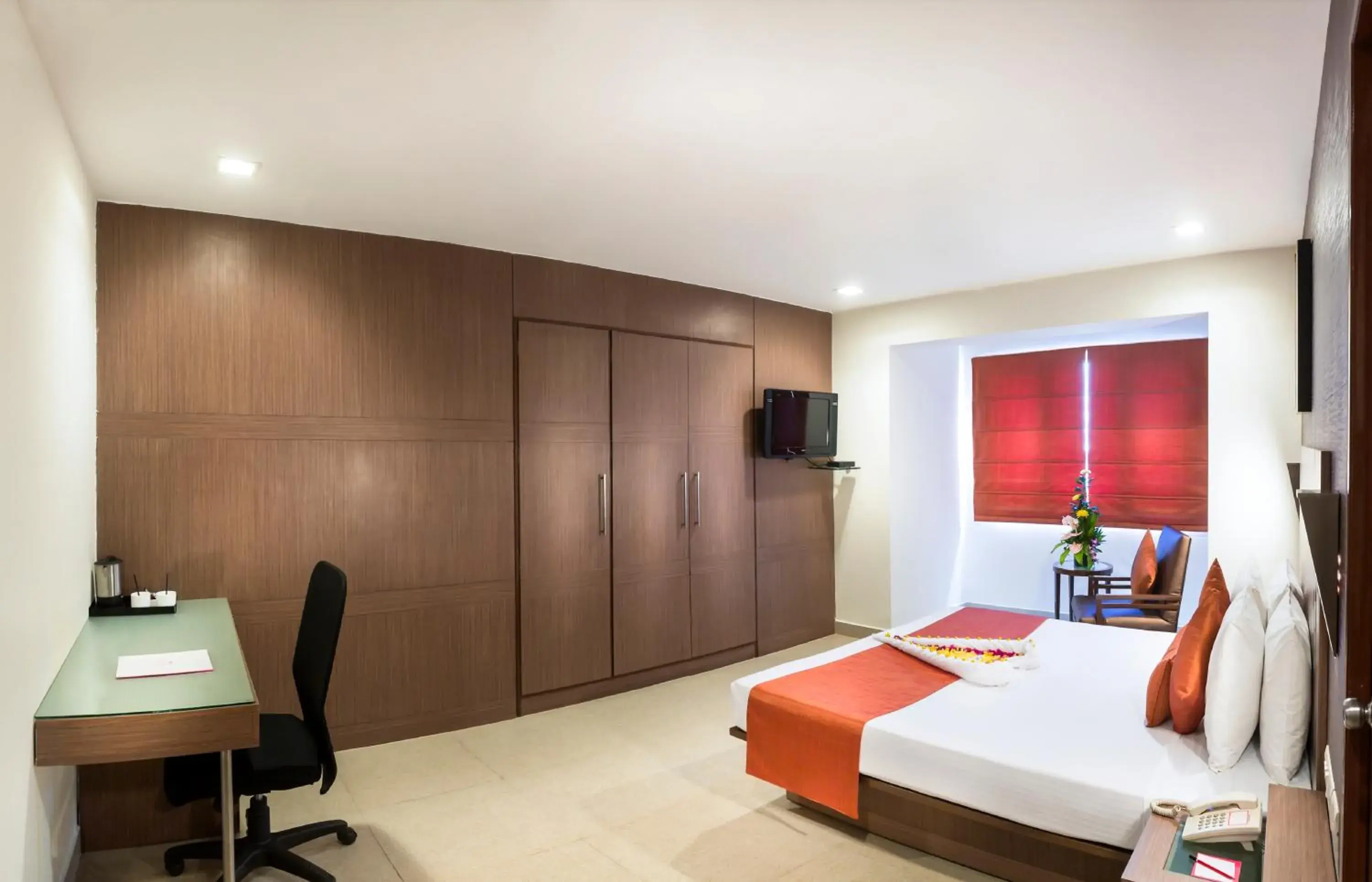 Bedroom in The Lotus Apartment hotel, Burkit Road