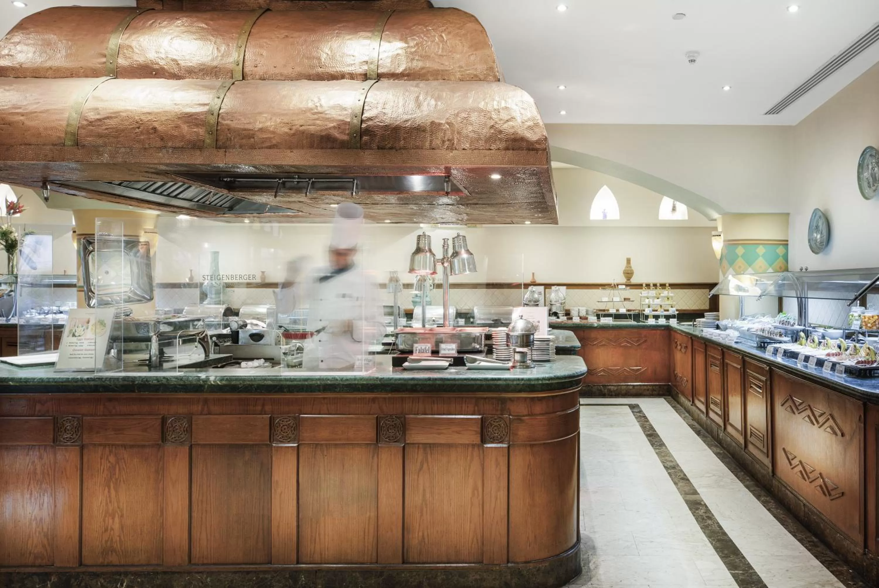 Restaurant/places to eat in Steigenberger Nile Palace Luxor - Convention Center