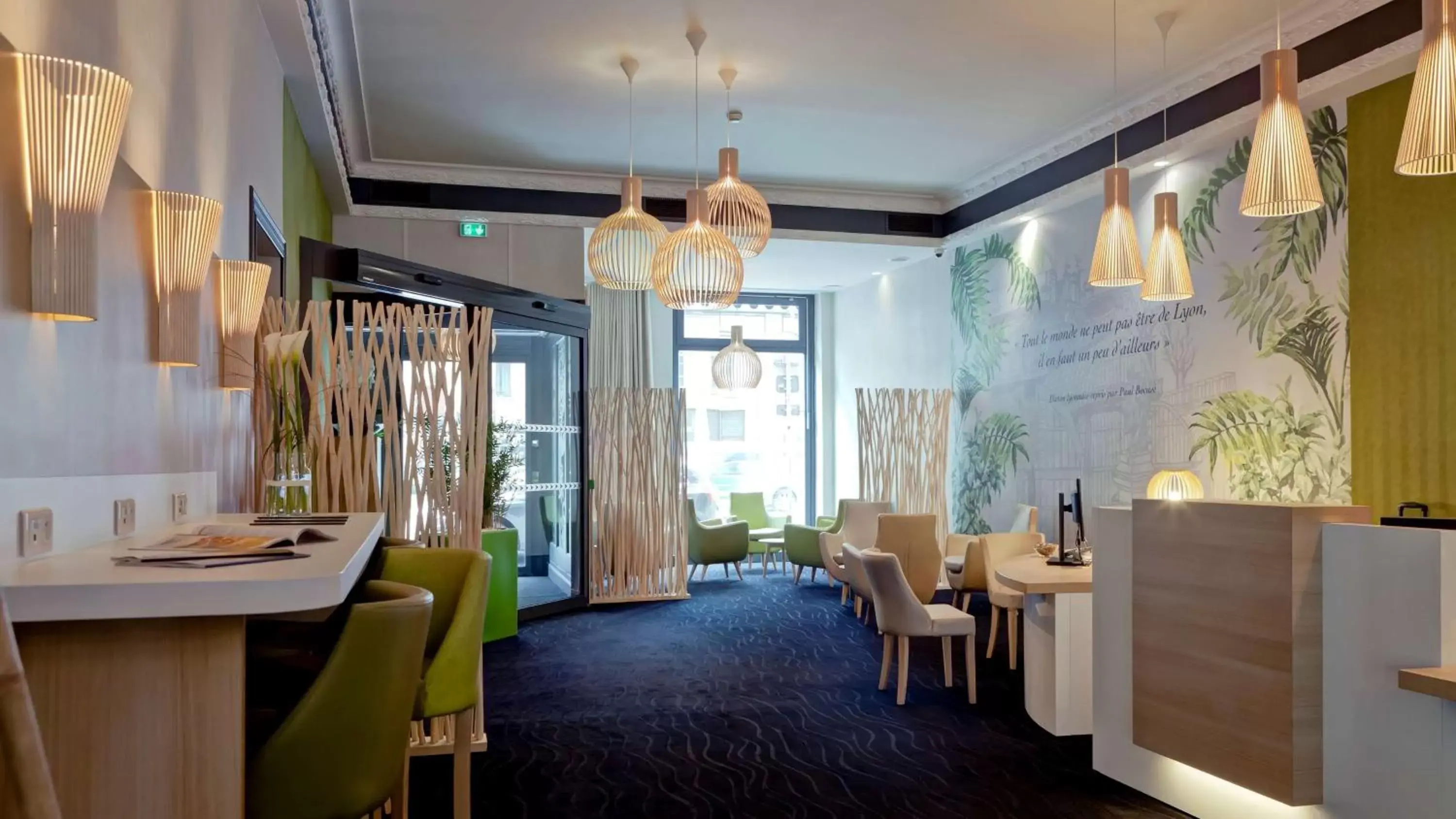Lobby or reception, Restaurant/Places to Eat in Best Western Crequi Lyon Part Dieu