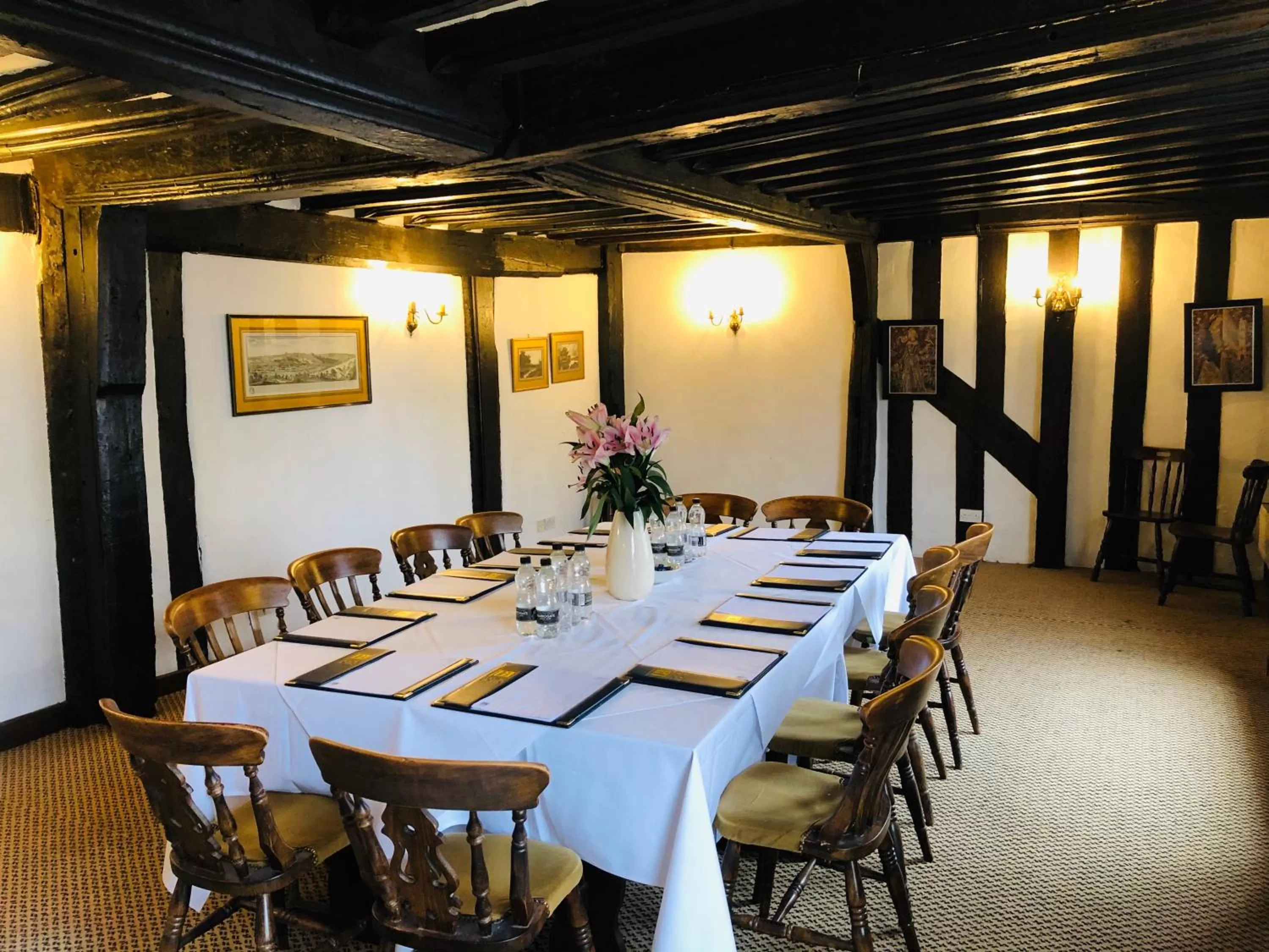 Brook Red Lion Hotel