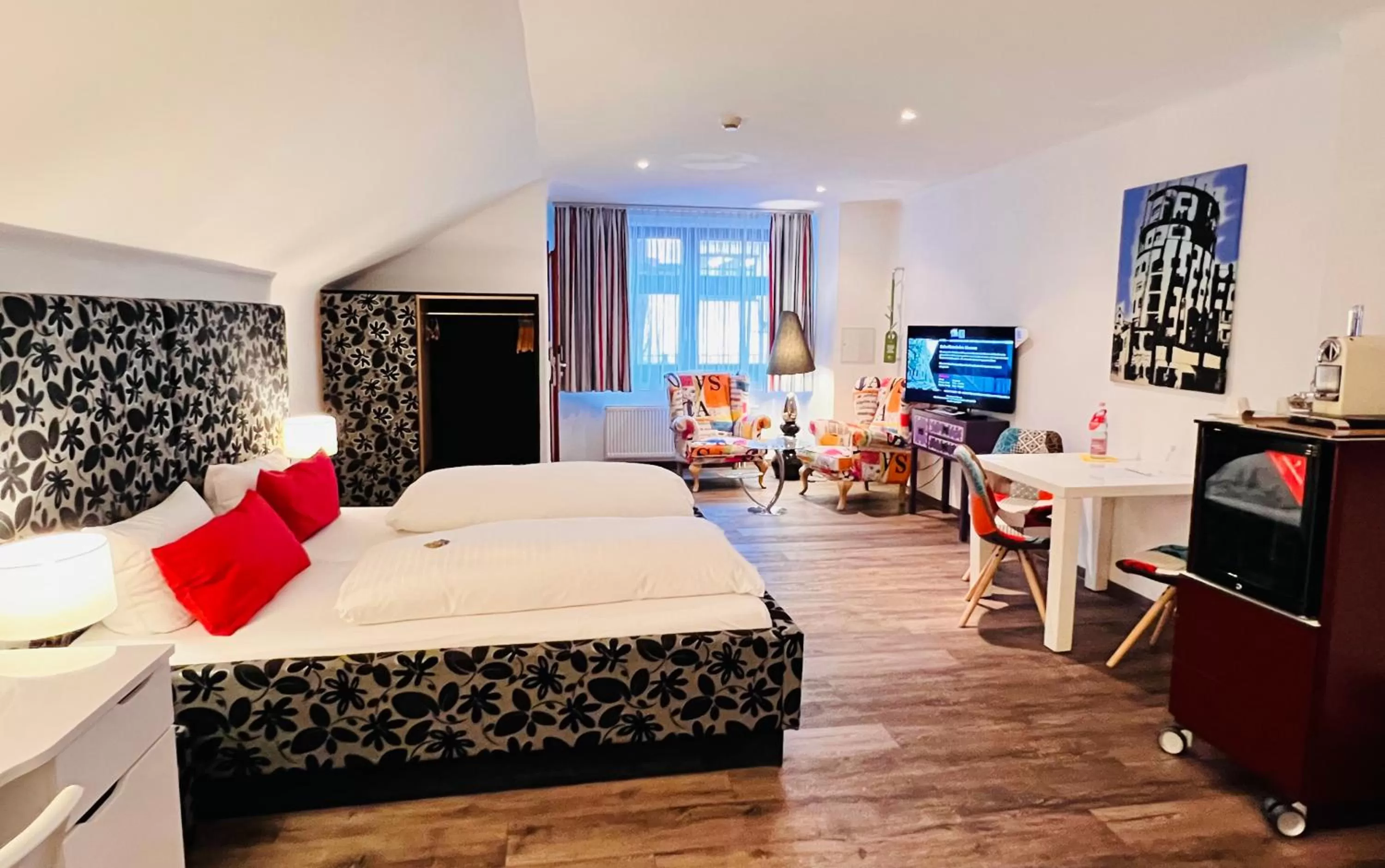 Photo of the whole room, Bed in artHOTEL Magdeburg