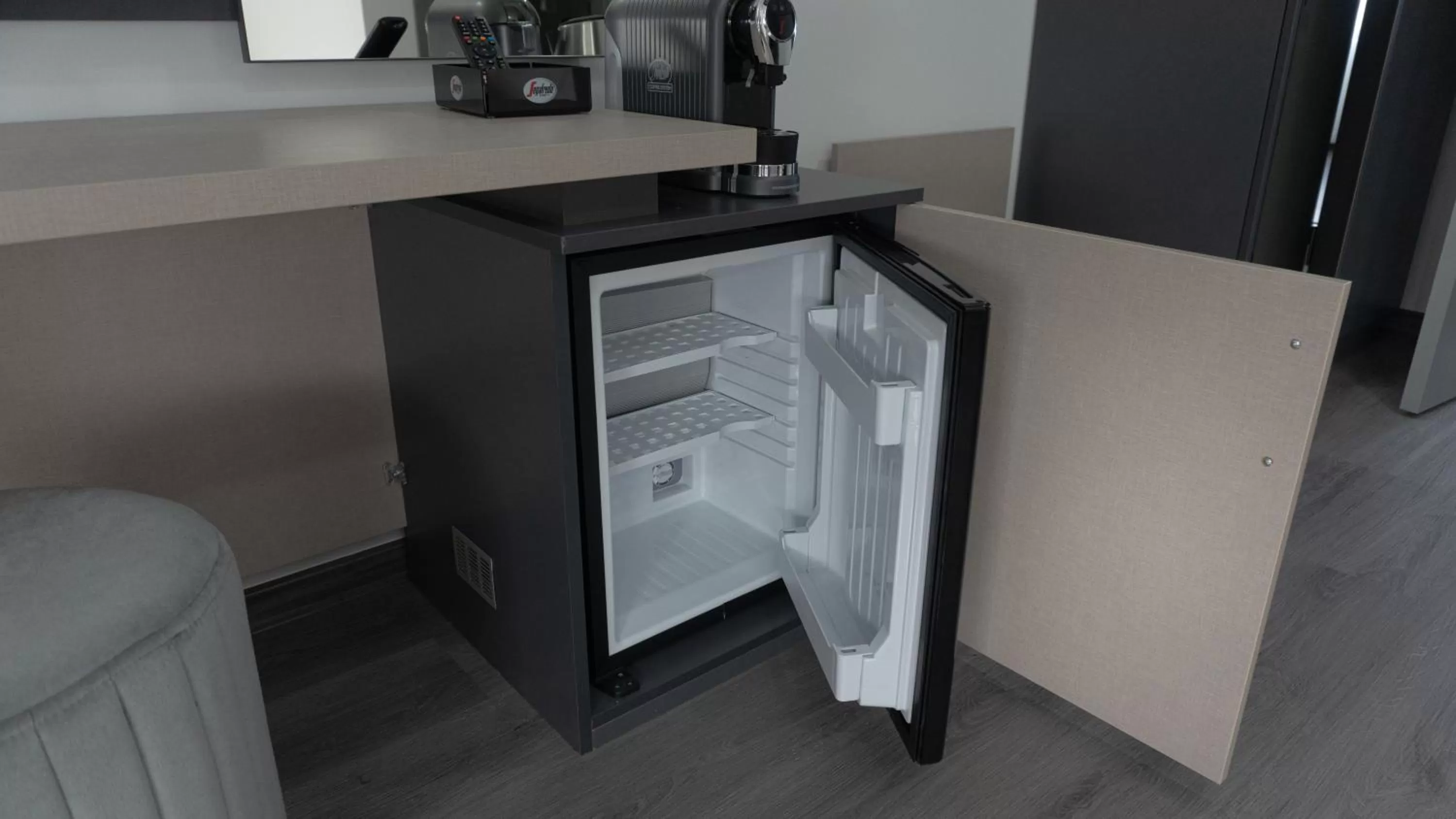 oven in PARKHOTEL BRAUNAU - 24 Stunden Self Check-IN