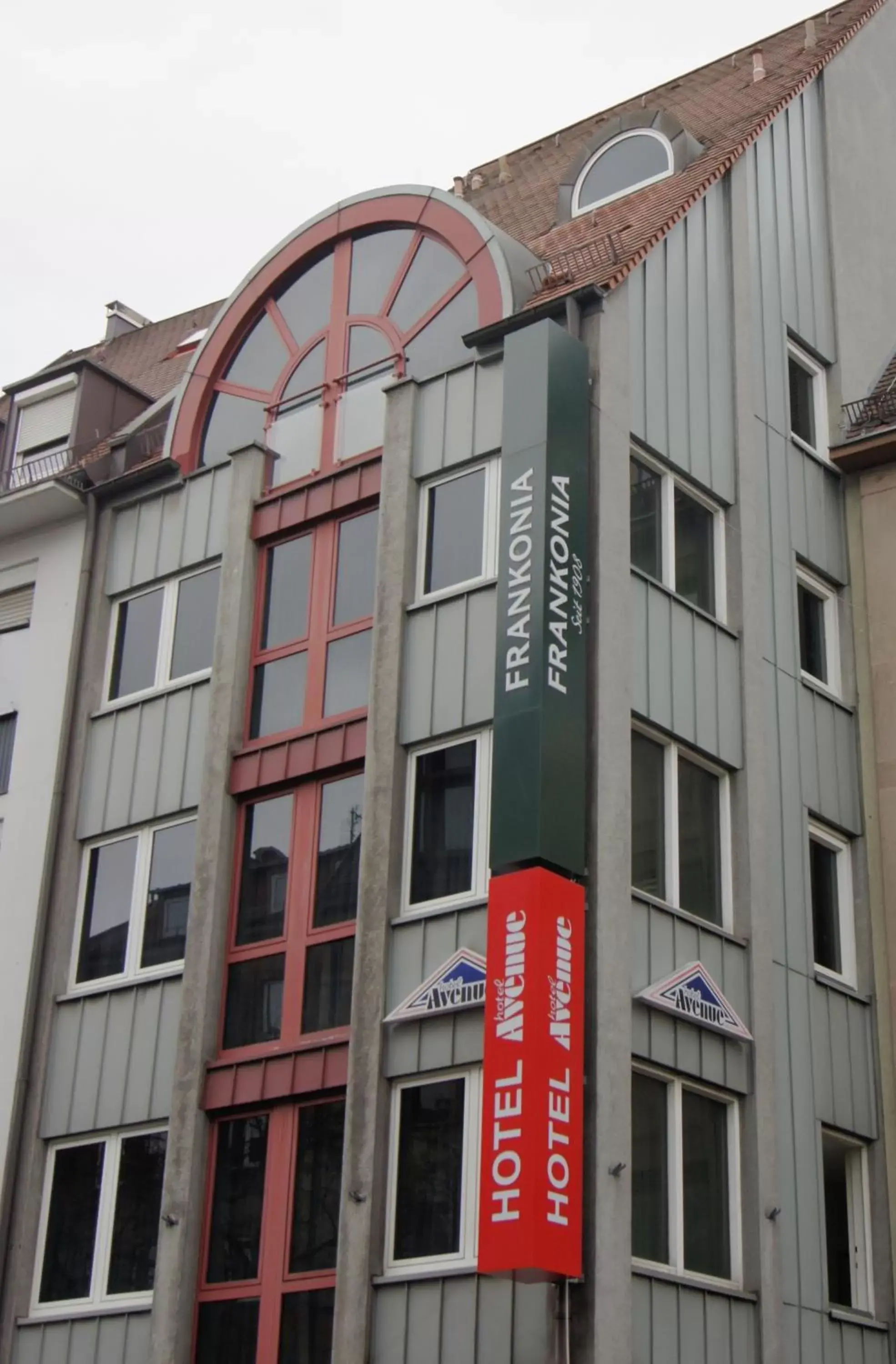 Facade/entrance, Property Building in Avenue Hotel