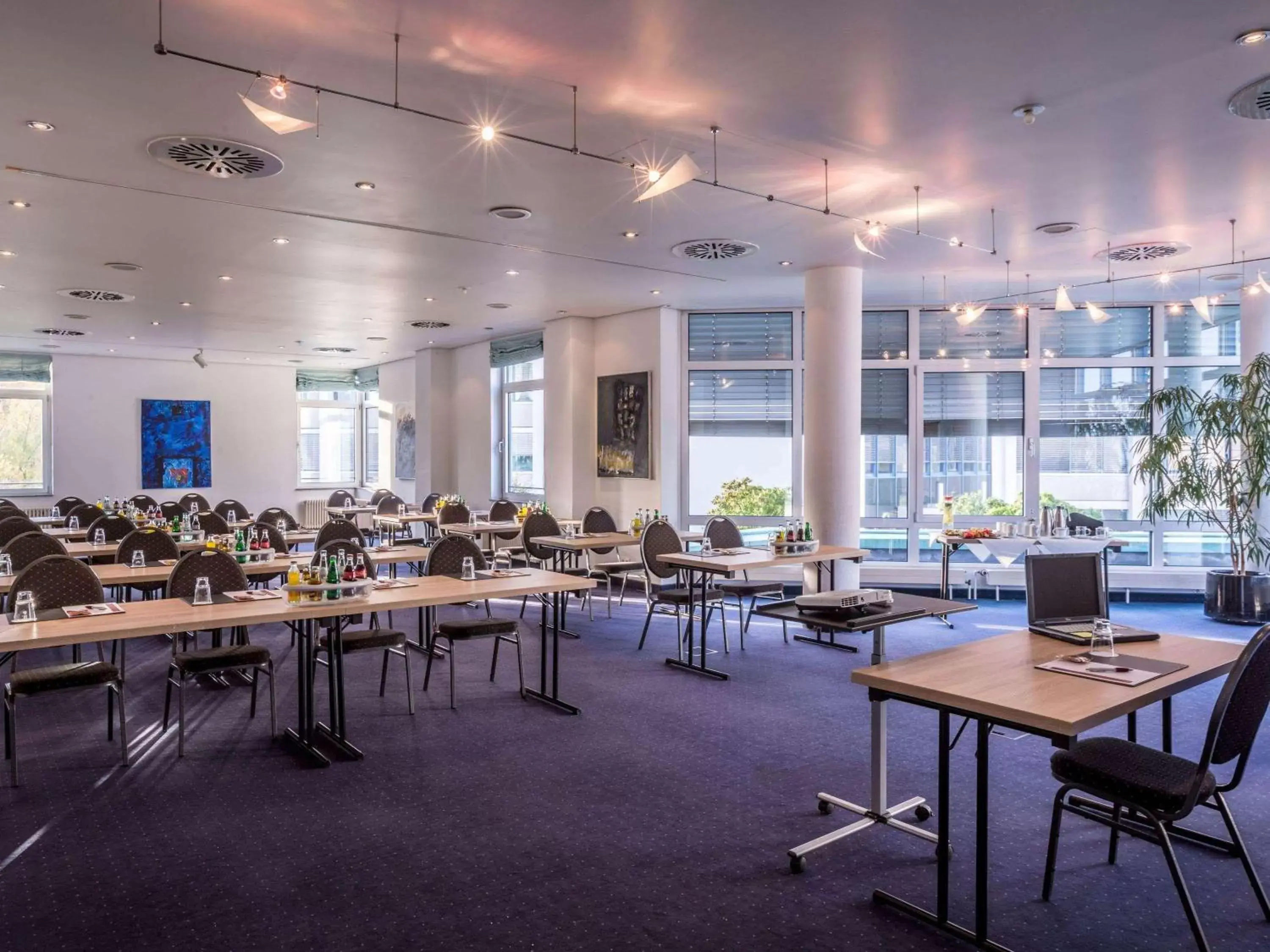 Meeting/conference room, Restaurant/Places to Eat in Fora Hotel Hannover