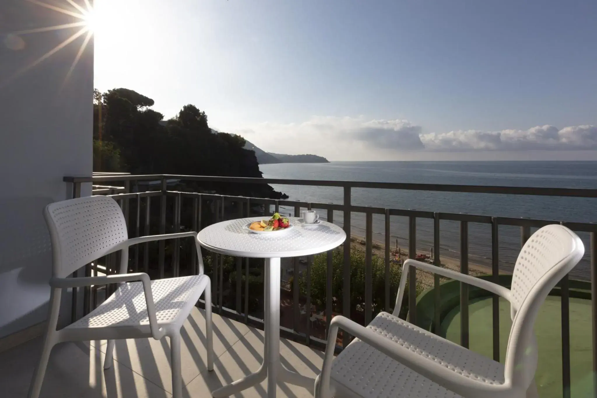 Balcony/Terrace in Summit Hotel