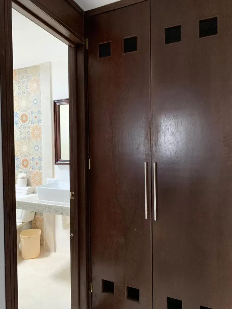 Toilet, Bathroom in Hotel Catedral Valladolid Yucatan