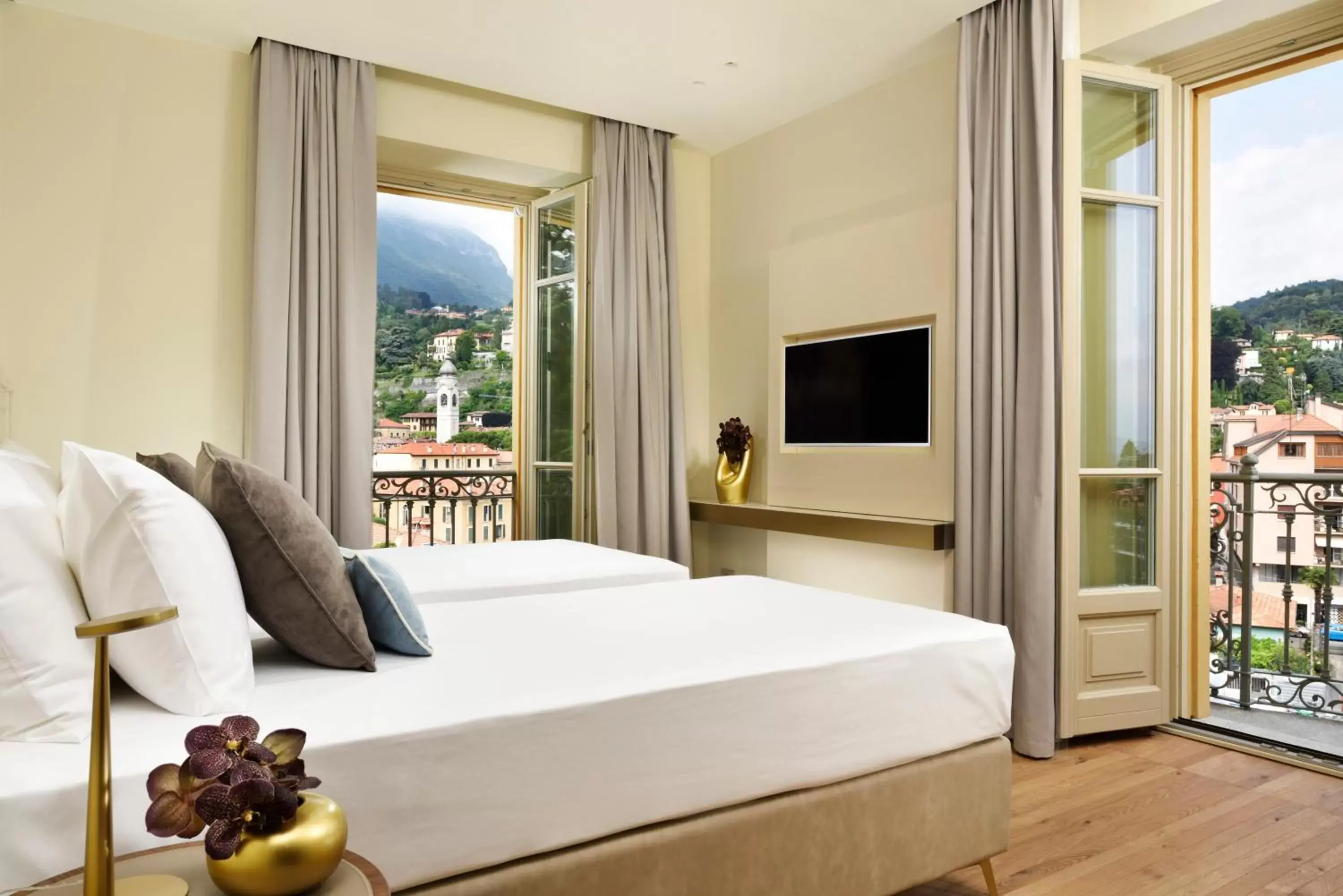 Bedroom in Grand Hotel Victoria concept & spa, by R Collection Hotels