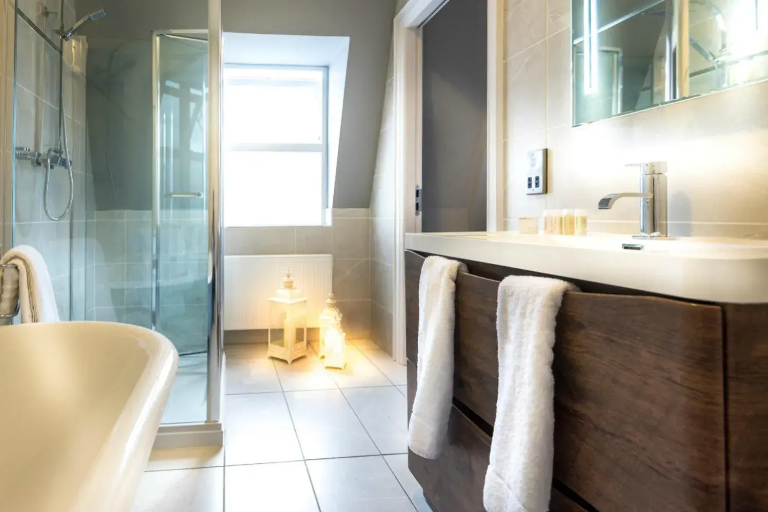 Shower, Bathroom in Shipquay Boutique Hotel