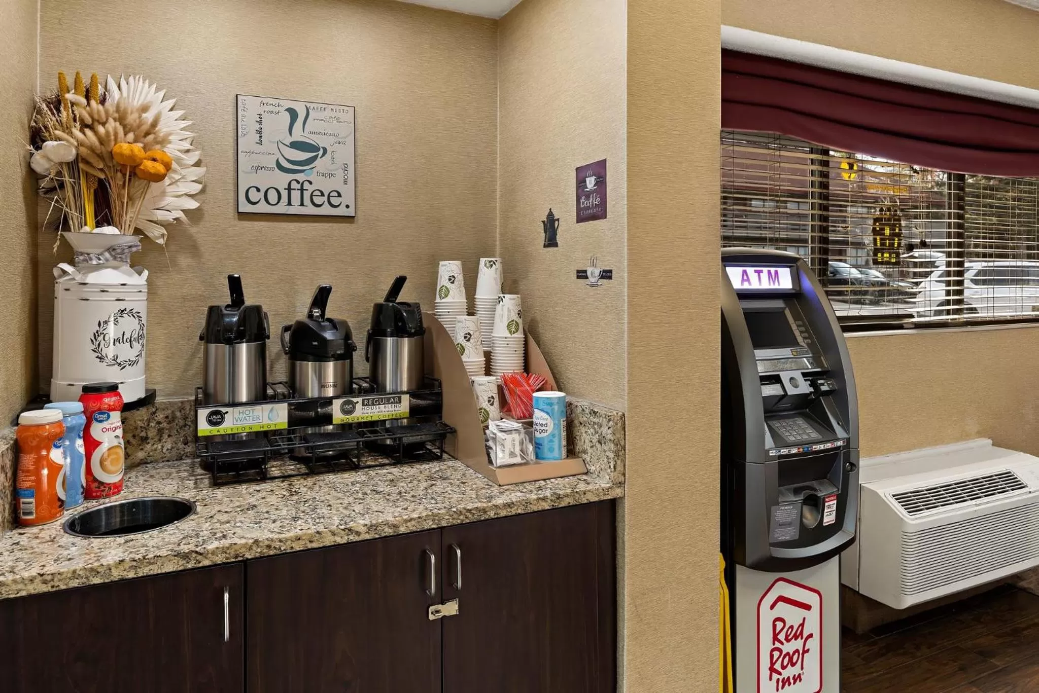 Lobby or reception in Red Roof Inn Cleveland - Independence