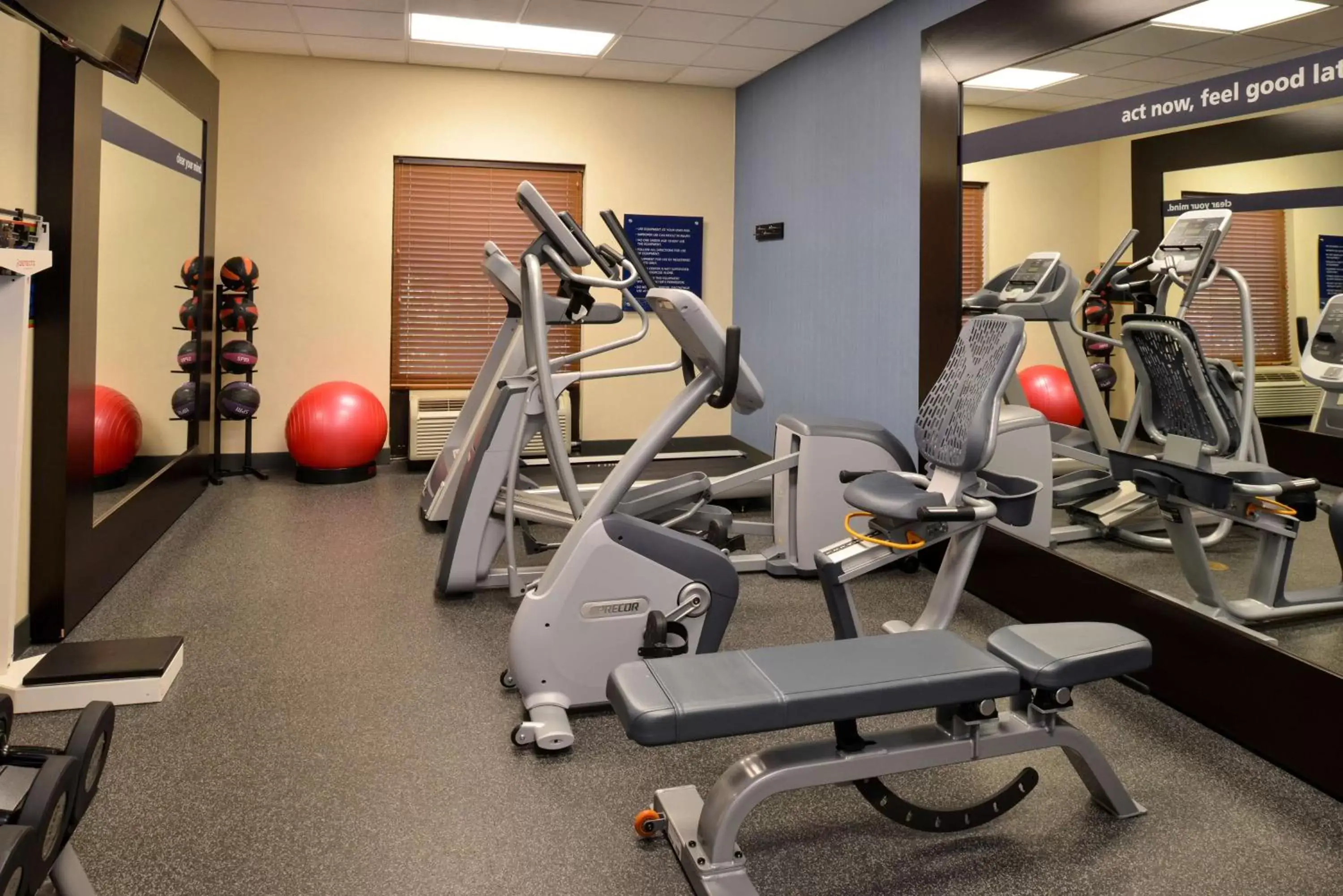 Fitness centre/facilities, Fitness Center/Facilities in Hampton Inn & Suites Tampa-East/Casino/Fairgrounds